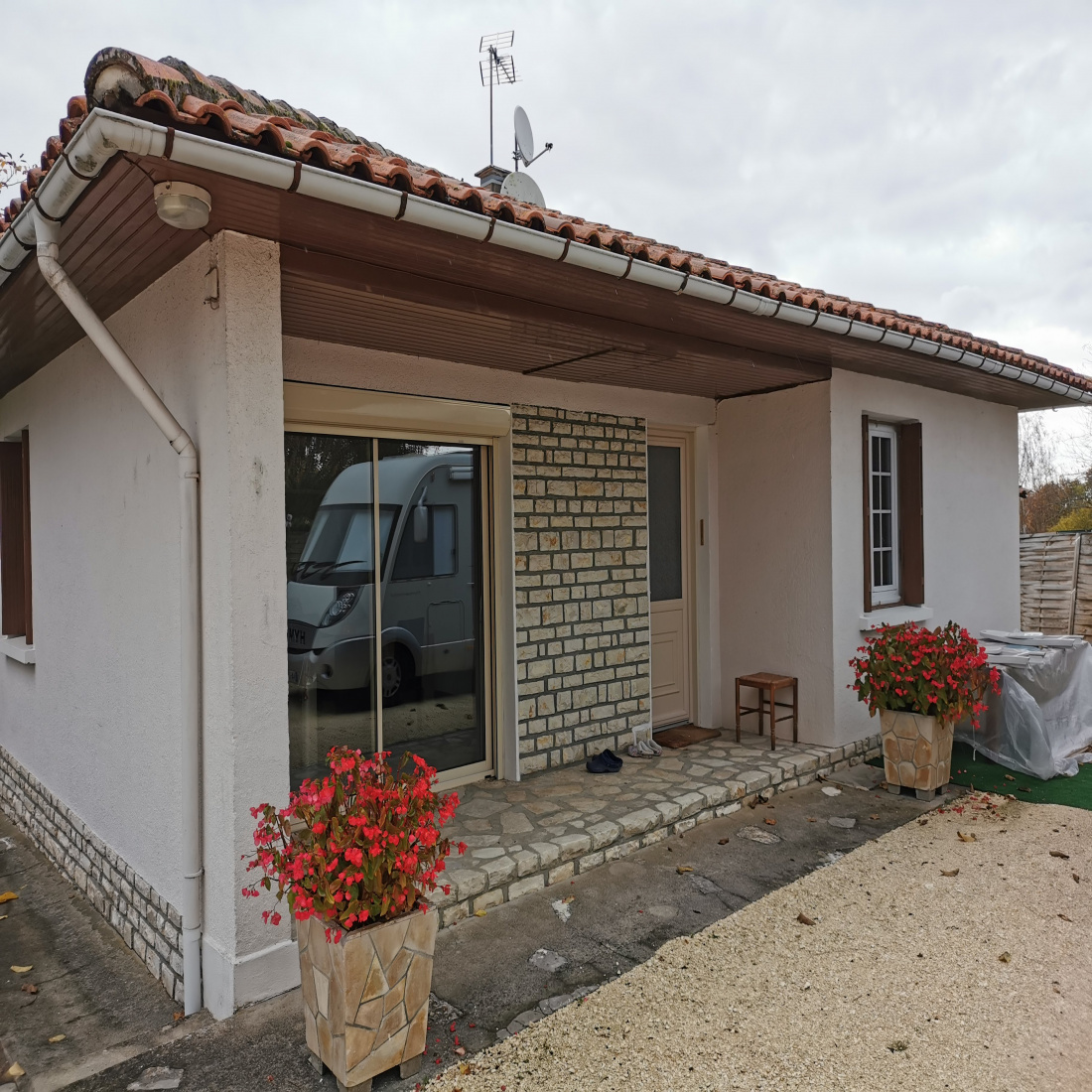 Vente Dordogne à Vendre Maison De Plain-pied Avec Deux Chambres Terrain 