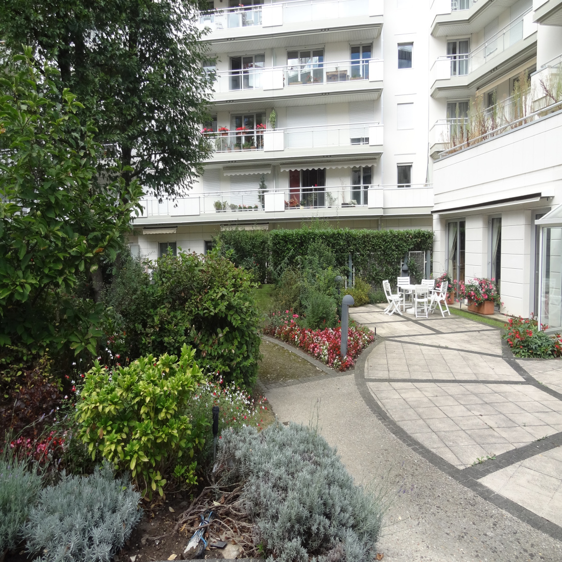 location Appartement 2 pièces 50.8m2 BOULOGNEBILLANCOURT en résidence
