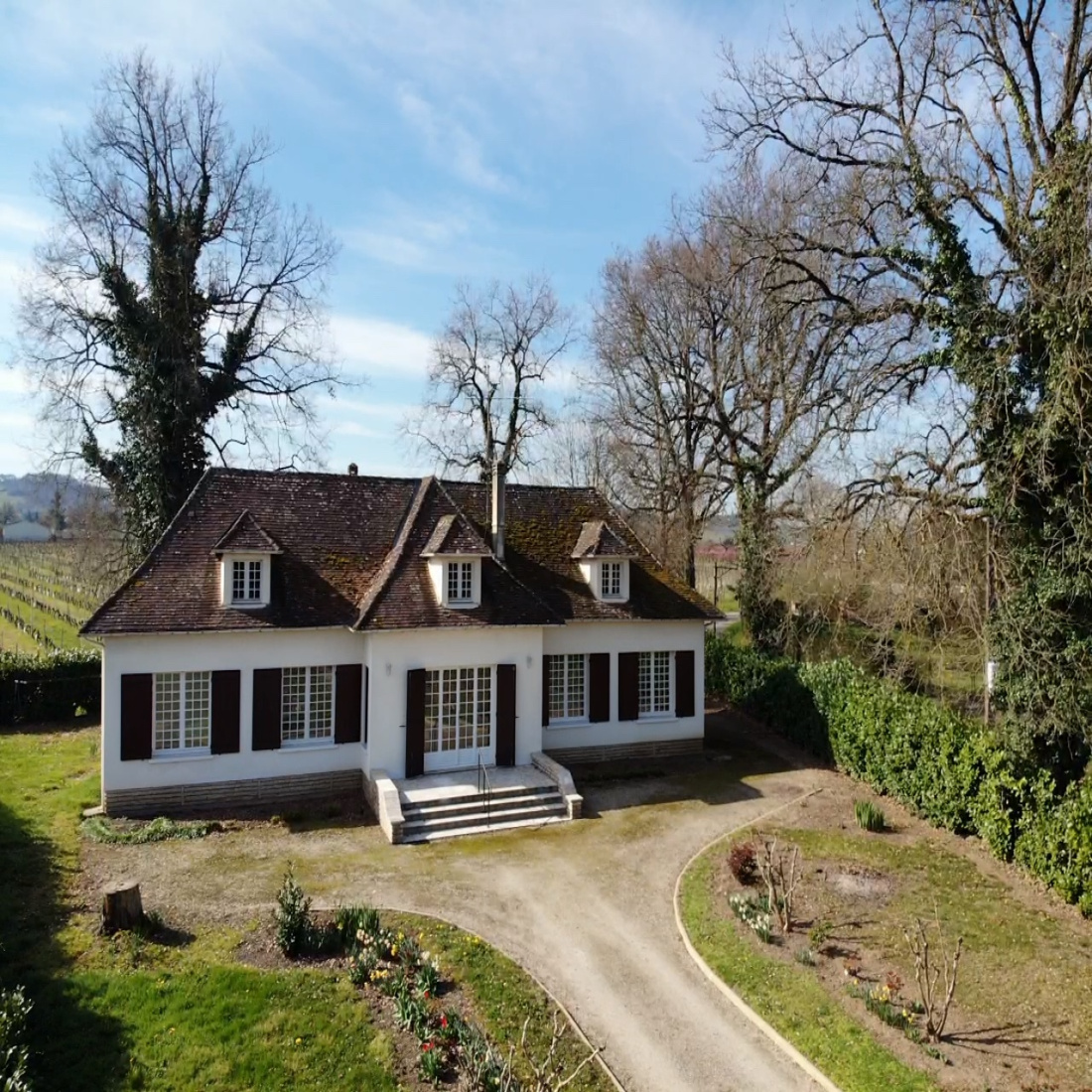 vente MAISON 10 PIECES VUE SUR COTEAUX