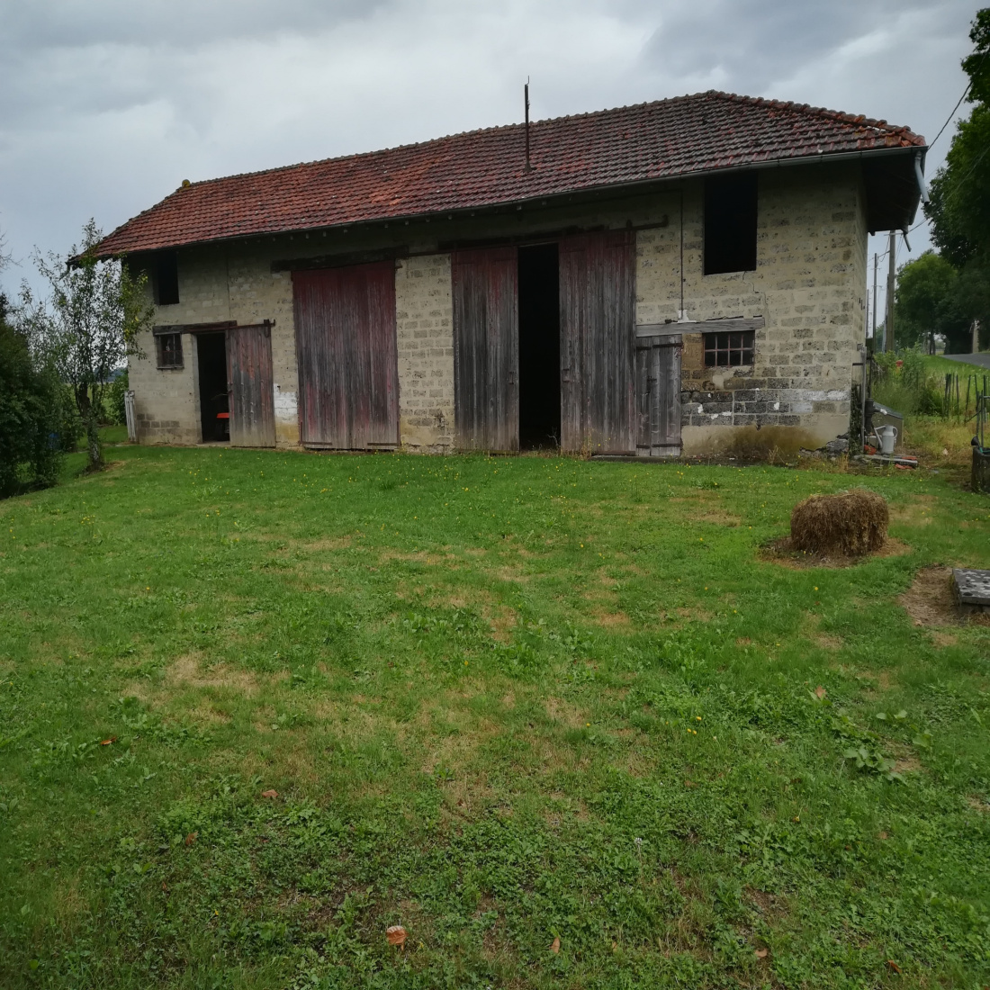 vente FERMETTE AVEC SES DEPENDANCES