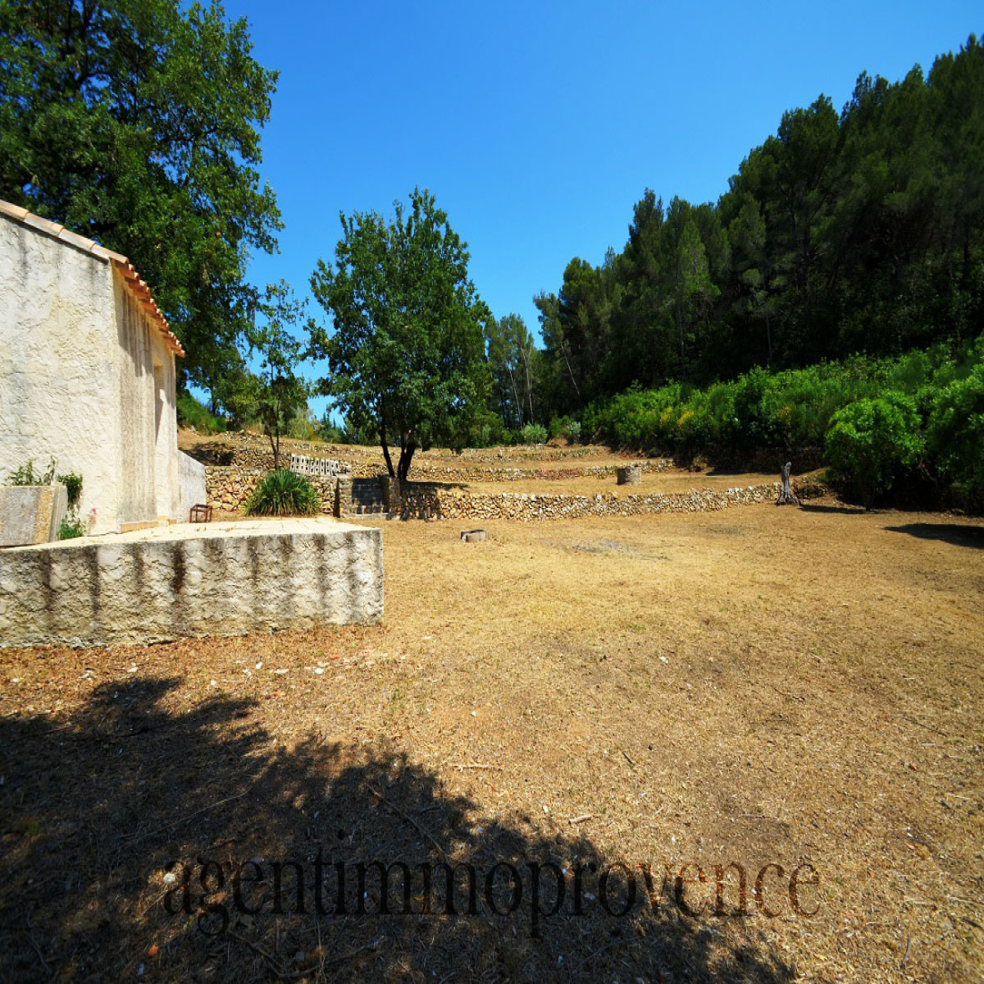 Terrain Non Constructible Avec Cabanon Cadastré Vaucluse