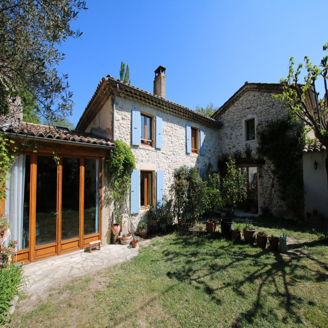 vente Drôme Provençale secteur Dieulefit Propriété en pierres 352 m2