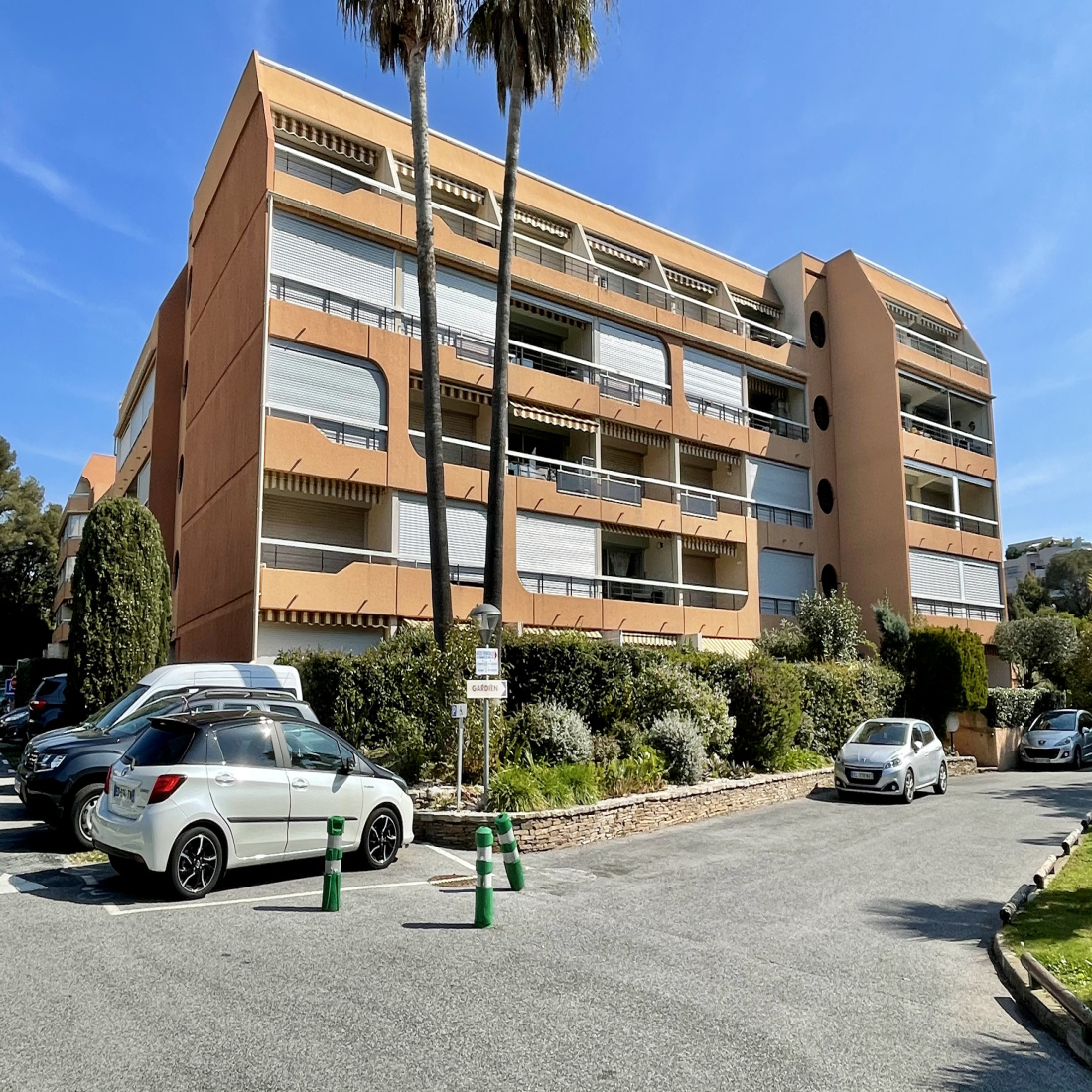 vente SAINTRAPHAËL Route De La Corniche, Appartement TERRASSE, SOLARIUM et 2 GARAGES, VUE MER vente SAINTRAPHAËL Route De La Corniche, Appartement TERRASSE, SOLARIUM et 2 GARAGES, VUE MER