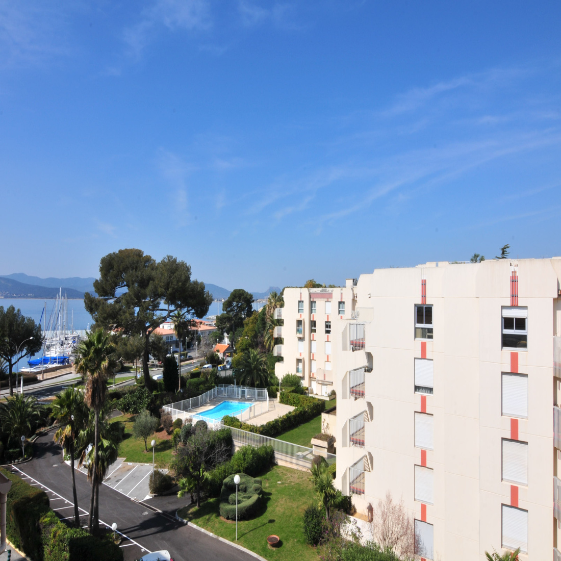 vente SAINTRAPHAËL Route De La Corniche, Appartement TERRASSE, SOLARIUM et 2 GARAGES, VUE MER vente SAINTRAPHAËL Route De La Corniche, Appartement TERRASSE, SOLARIUM et 2 GARAGES, VUE MER