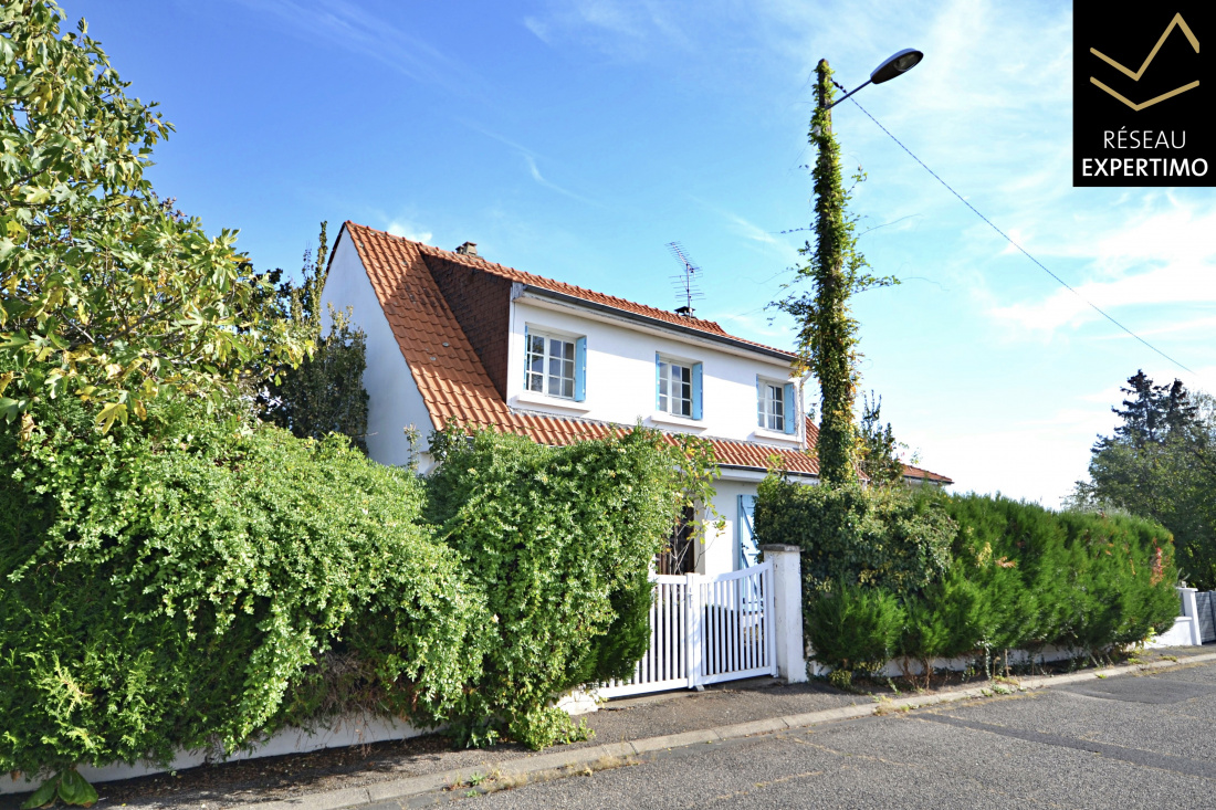 Vente MAISON À COURNON D'AUVERGNE - 5 PIÈCES - 4 CHAMBRES - À RÉNOVER