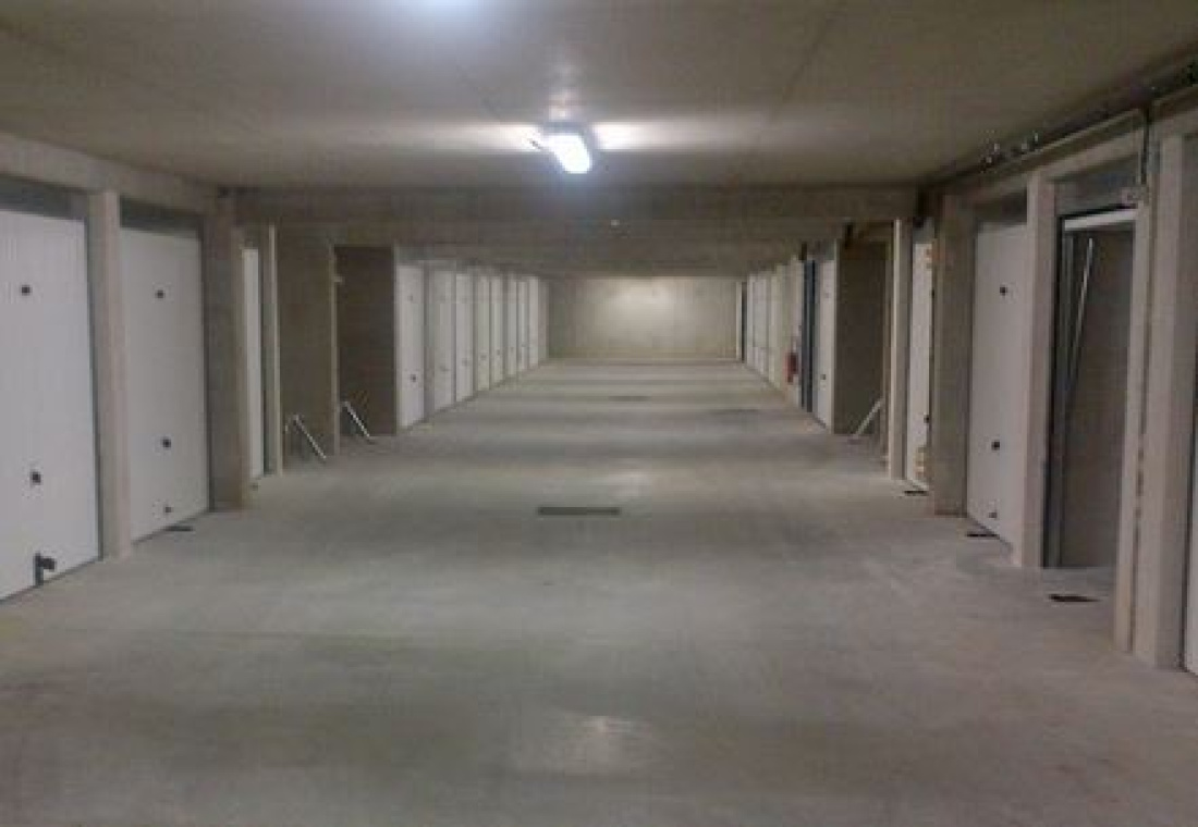 Vente Grand garage en sous sol