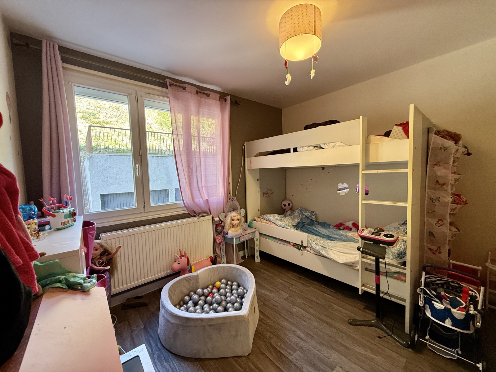Appartement 5 pièces 94 m² · à Saint-Étienne · 94 m² · 105 000 €
