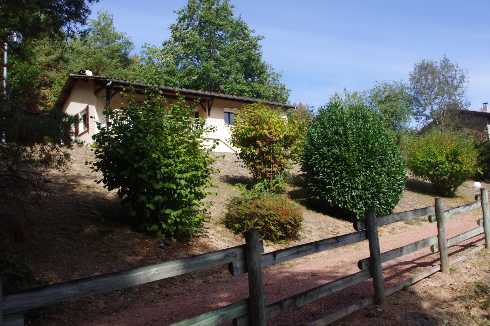 Maison 5 pièces 200 m² · à Charlieu · 200 m² · 195 000 €