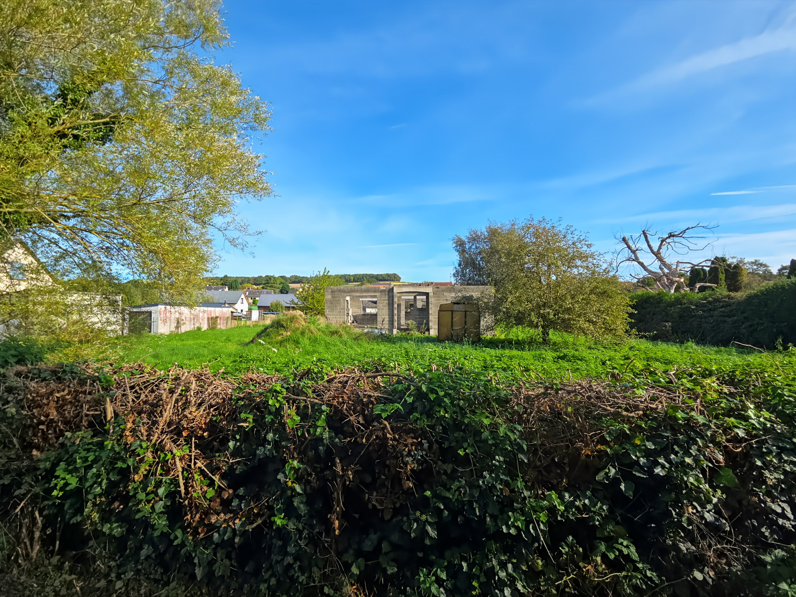 Terrain 1951 m² · à Bouvaincourt-sur-Bresle · 85 000 €