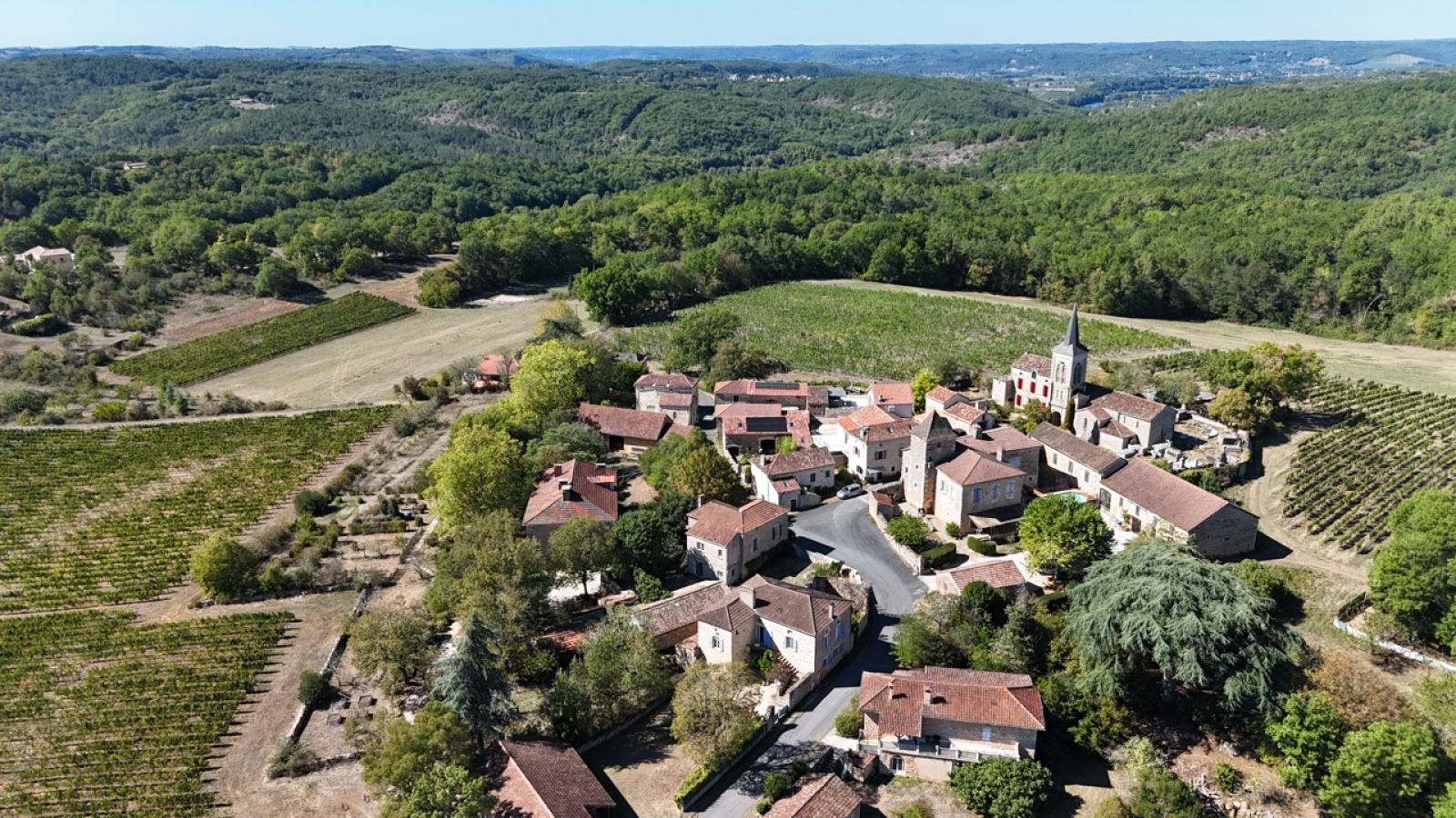 Maison 8 pièces 168 m² · à Albas · 168 m² · 336 000 €
