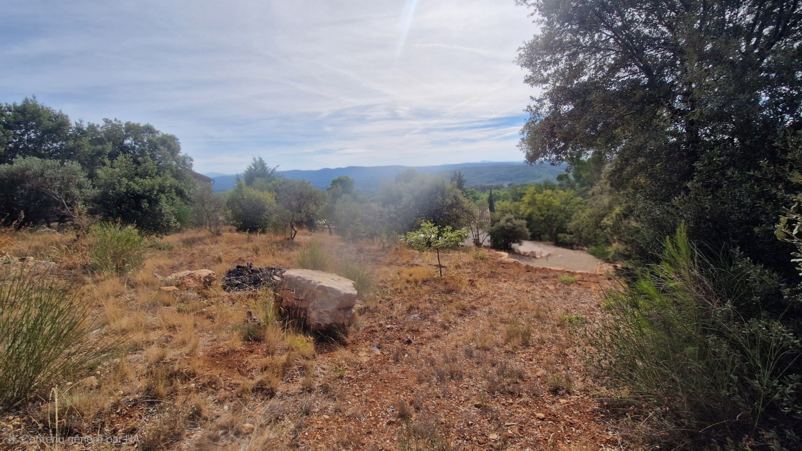 lorgues (83510) terrain à bâtir de 1 425 m² avec vue dégagée' à moins de 2 km de lorgues · 186 000 €