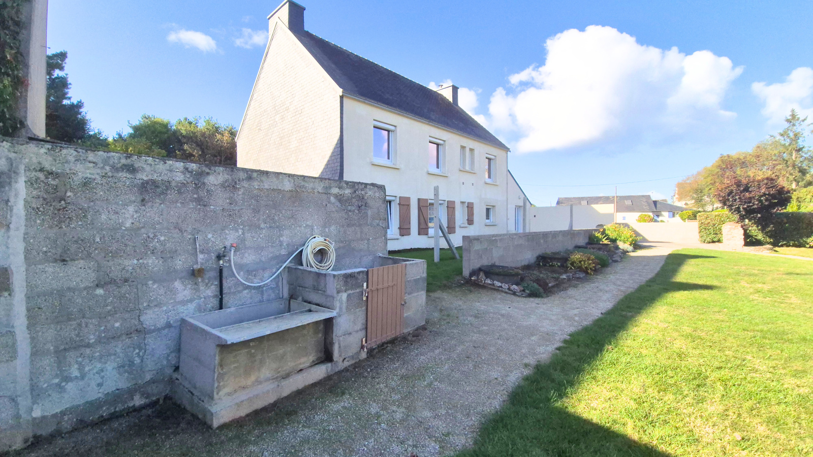 Maison 8 pièces 190 m² · à Plomodiern · 190 m² · 314 000 €