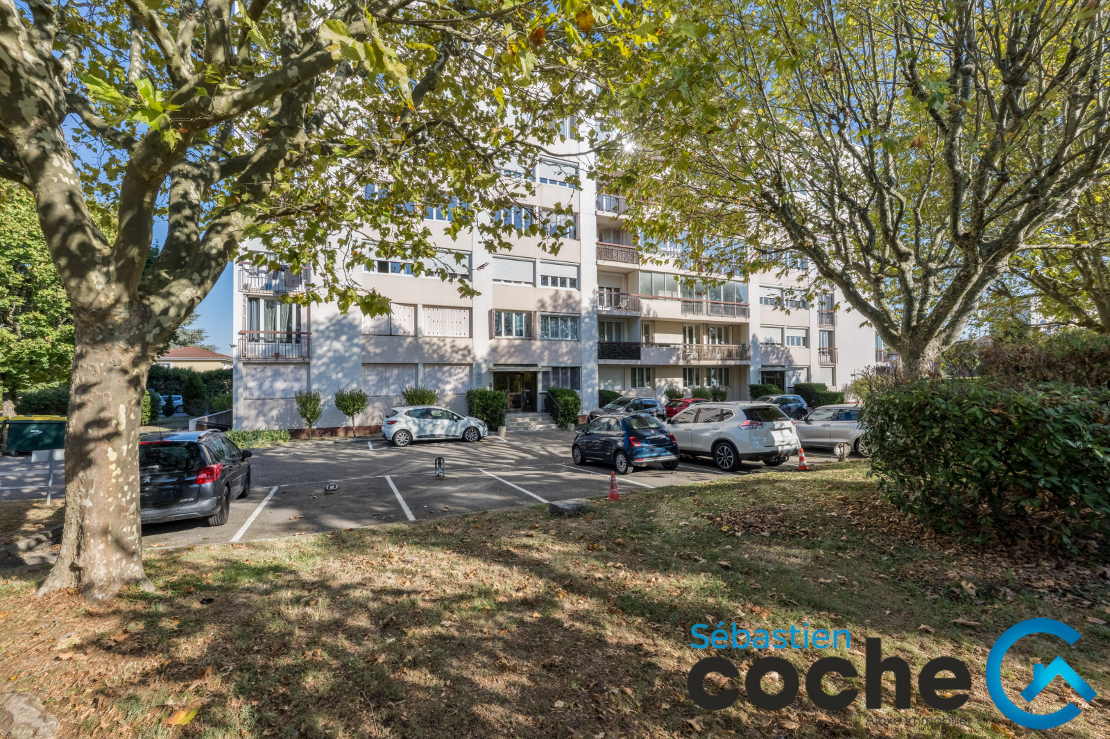 Appartement 4 pièces 84 m² · à Décines-Charpieu · 84,2 m² · 220 000 €