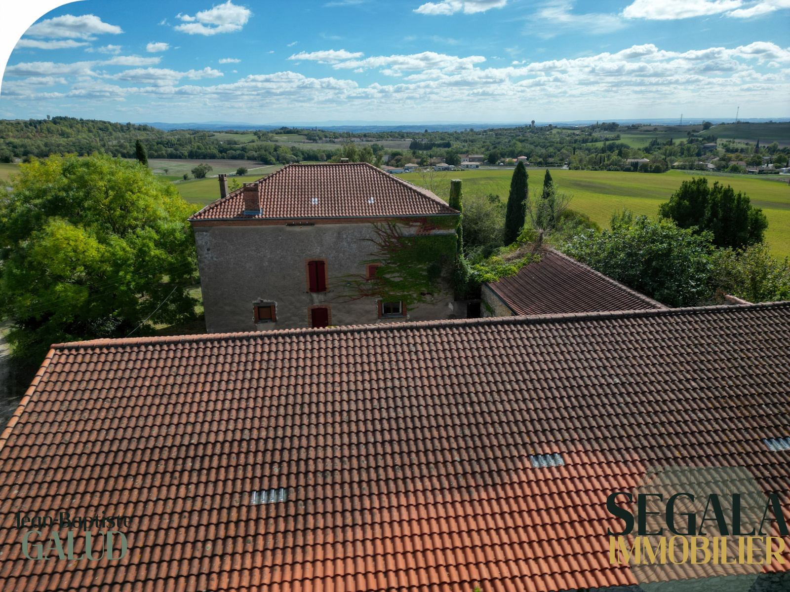 Maison 10 pièces 253 m² · à Taïx · 253 m² · 269 000 €