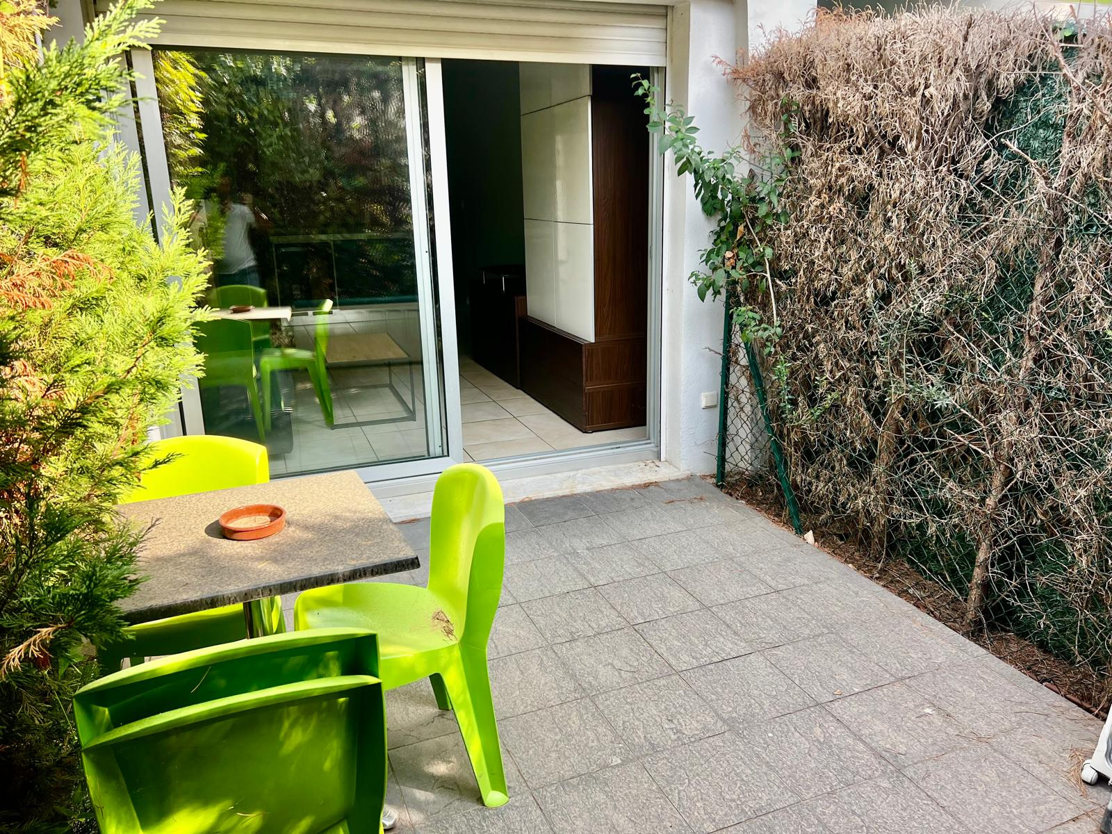 Appartement 1 pièce 25 m² · à Saint-Laurent-du-Var · 25 m² · 175 000 €