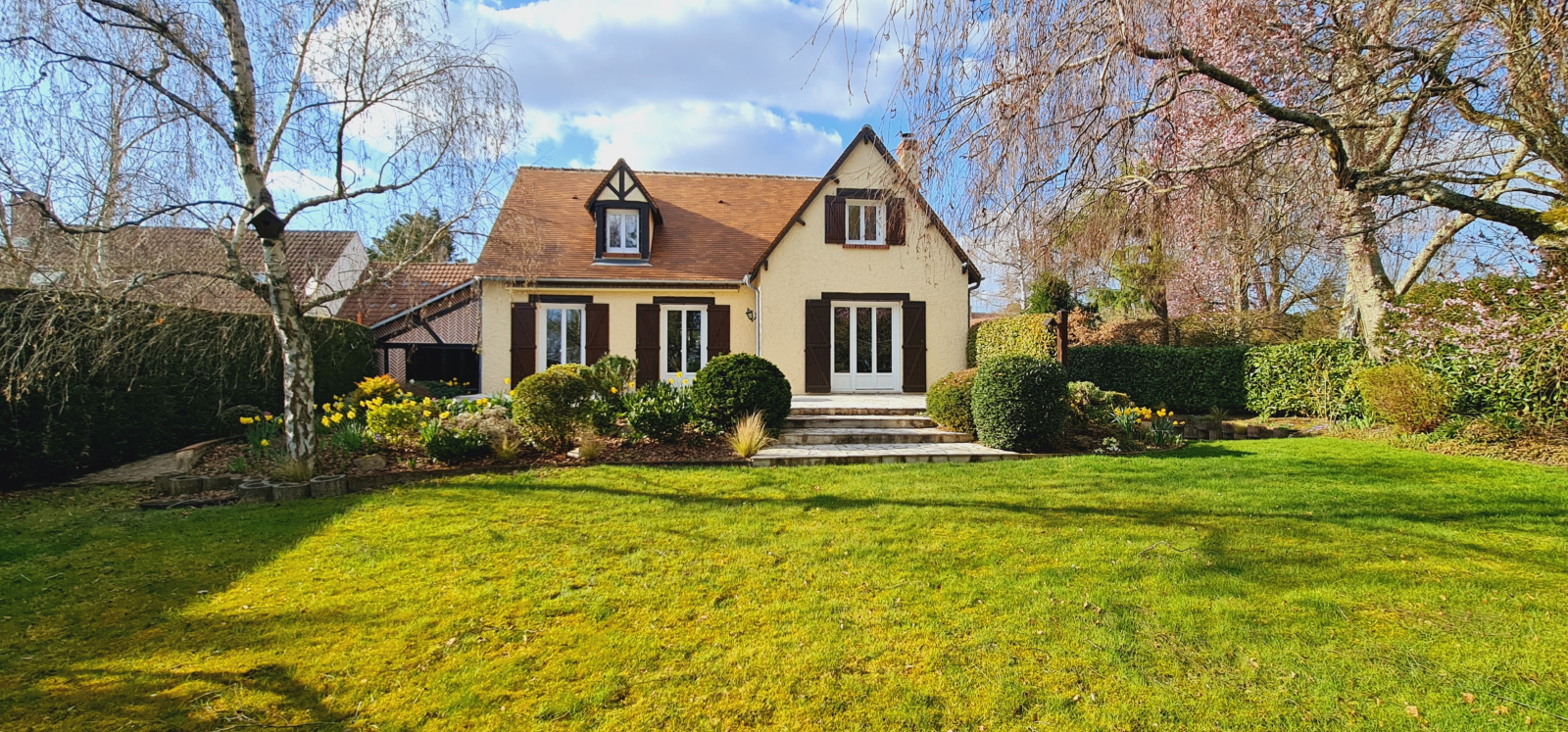 Maison 9 pièces 193 m² · à Rebrechien · 193 m² · 399 000 €