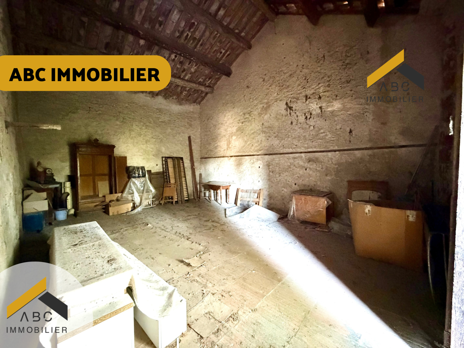 Maison 5 pièces 100 m² · à Camaret-sur-Aigues · 100 m² · 135 000 €