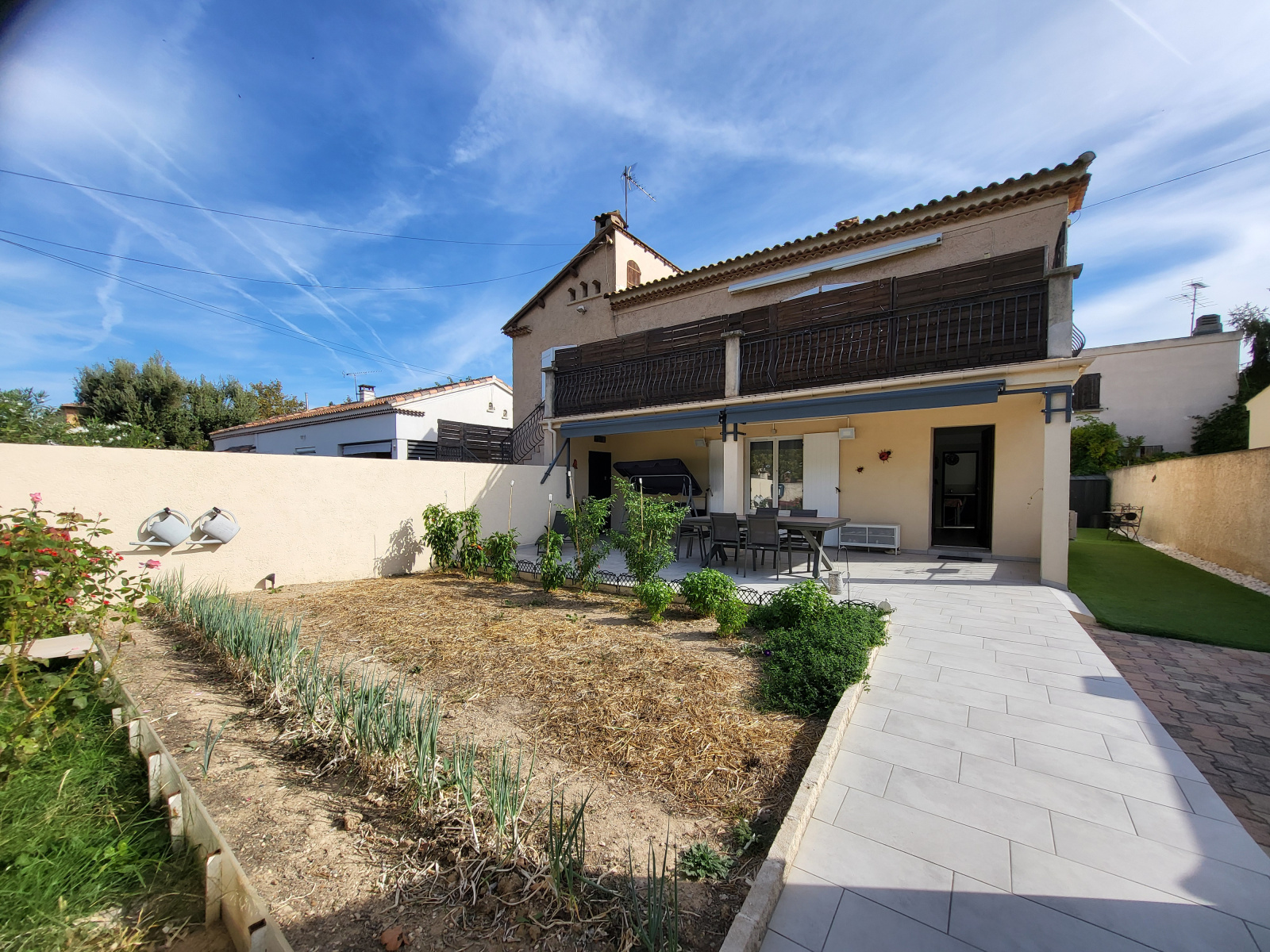 Maison 3 pièces 99 m² · à Marignane · 98,7 m² · 329 000 €