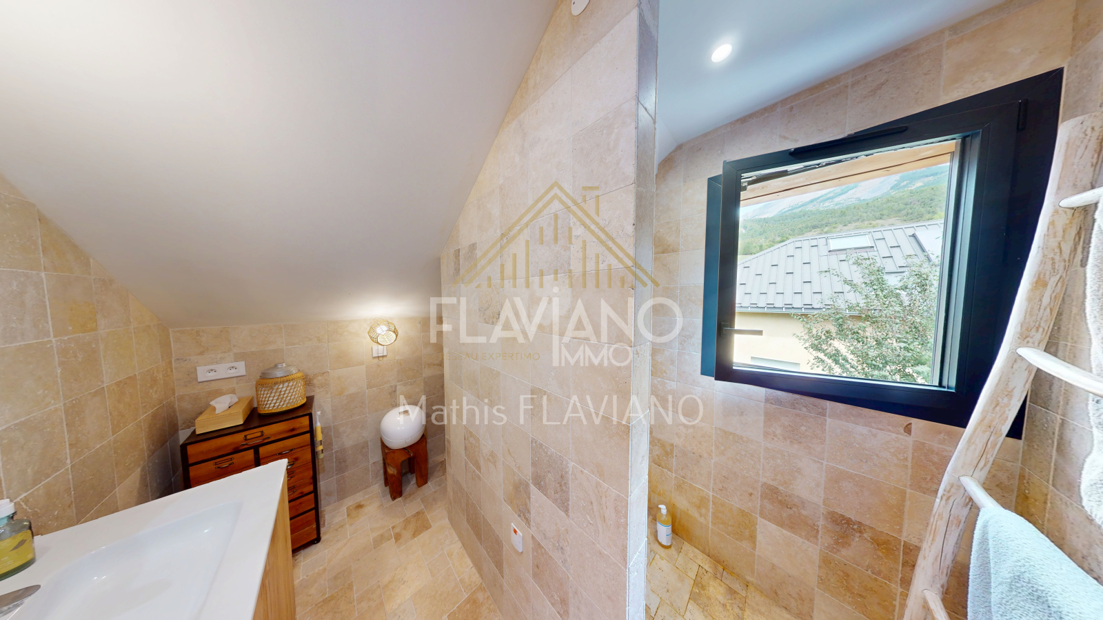 Maison 4 pièces 125 m² · à Barcelonnette · 124,9 m² · 499 000 €