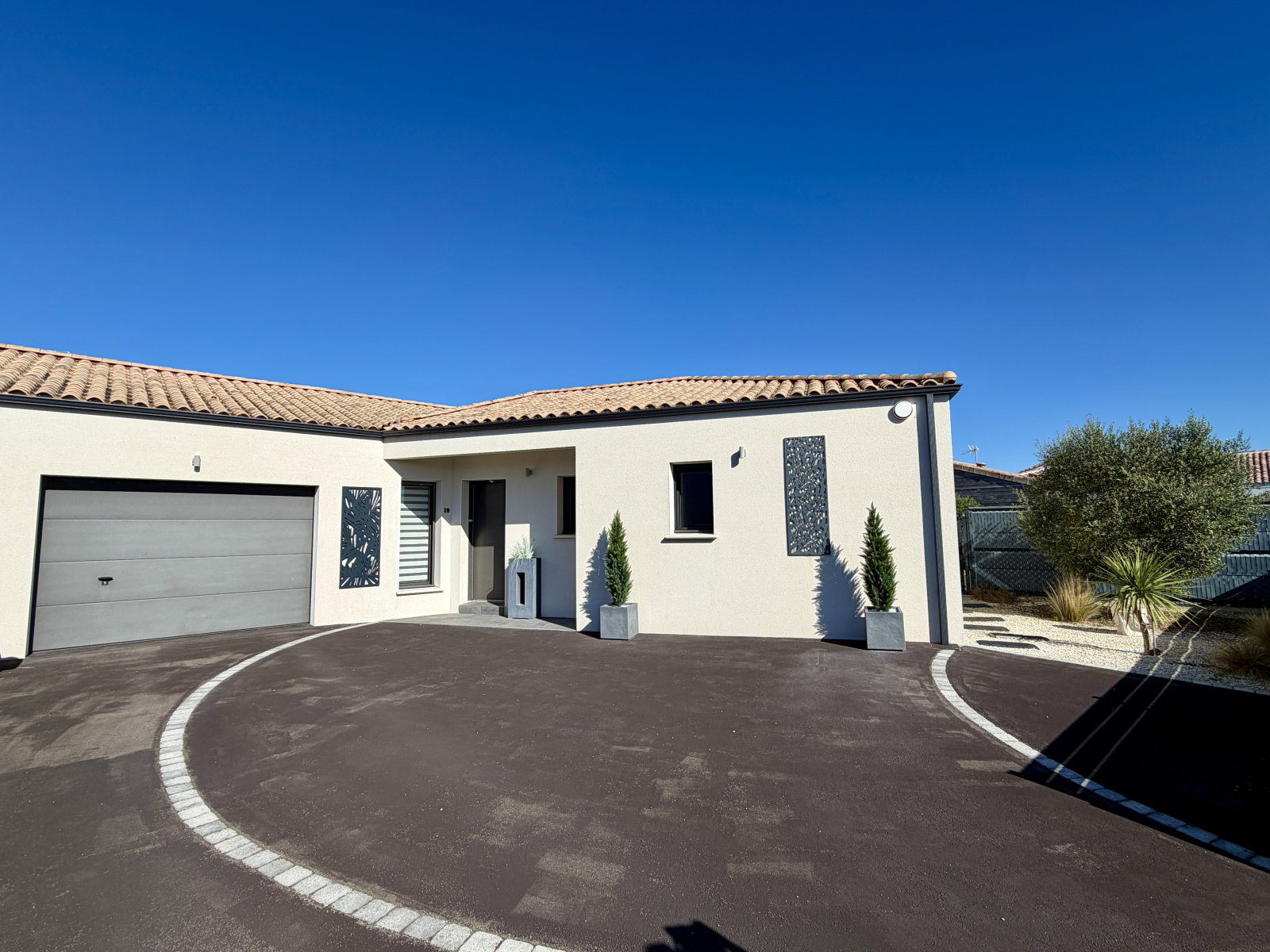 Maison 6 pièces 142 m² · à L'Aiguillon-sur-Vie · 142 m² · 439 000 €