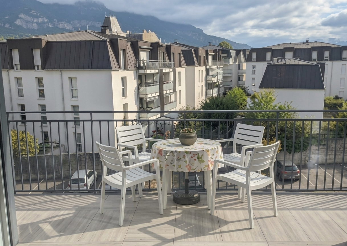 Appartement 3 pièces 62 m² · à Aix-les-Bains · 62 m² · 74 500 €