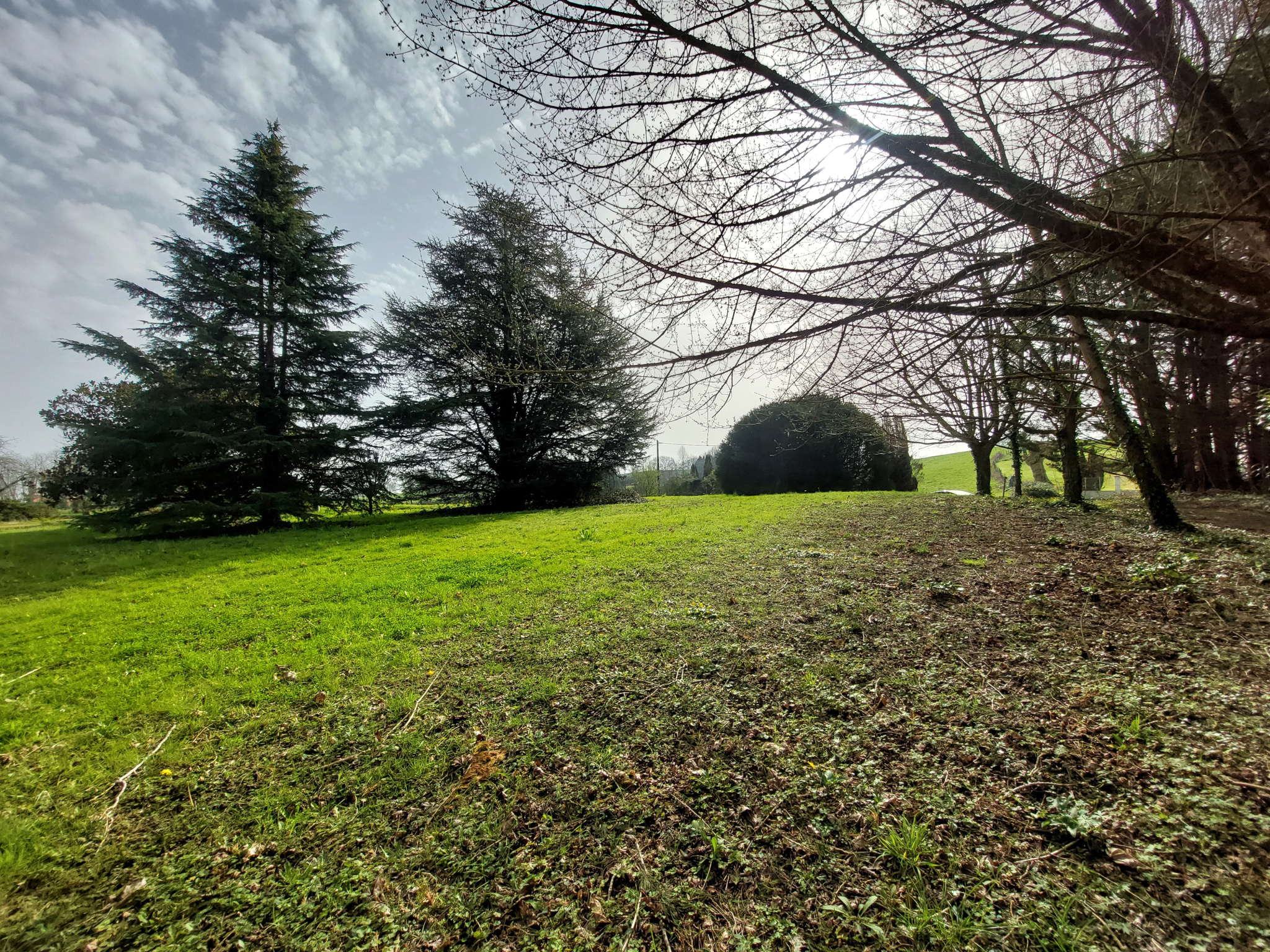 Guiche - Terrain plutôt plat à vendre