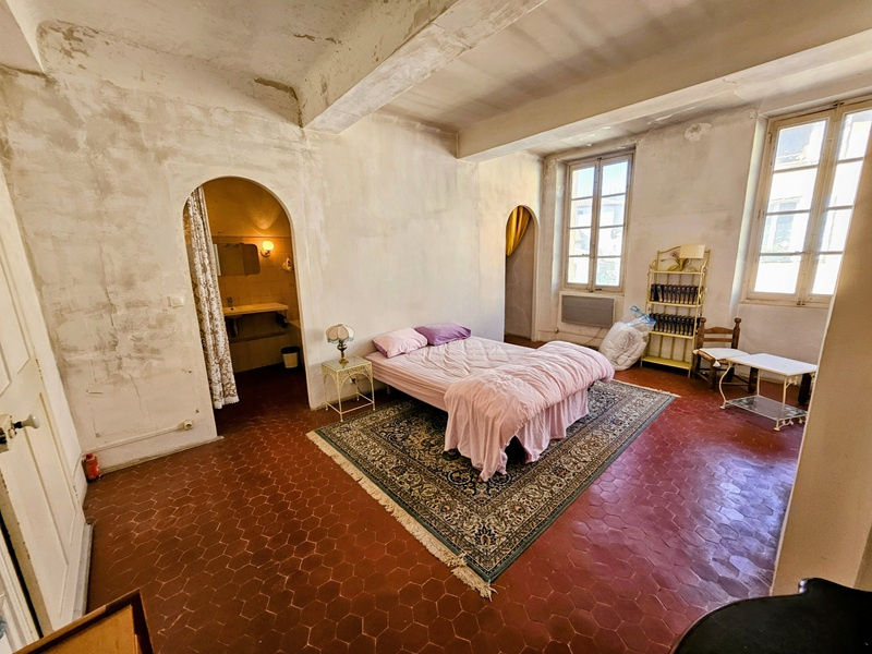 Appartement 2 pièces 110 m² · à Le Luc · 110 m² · 120 000 €
