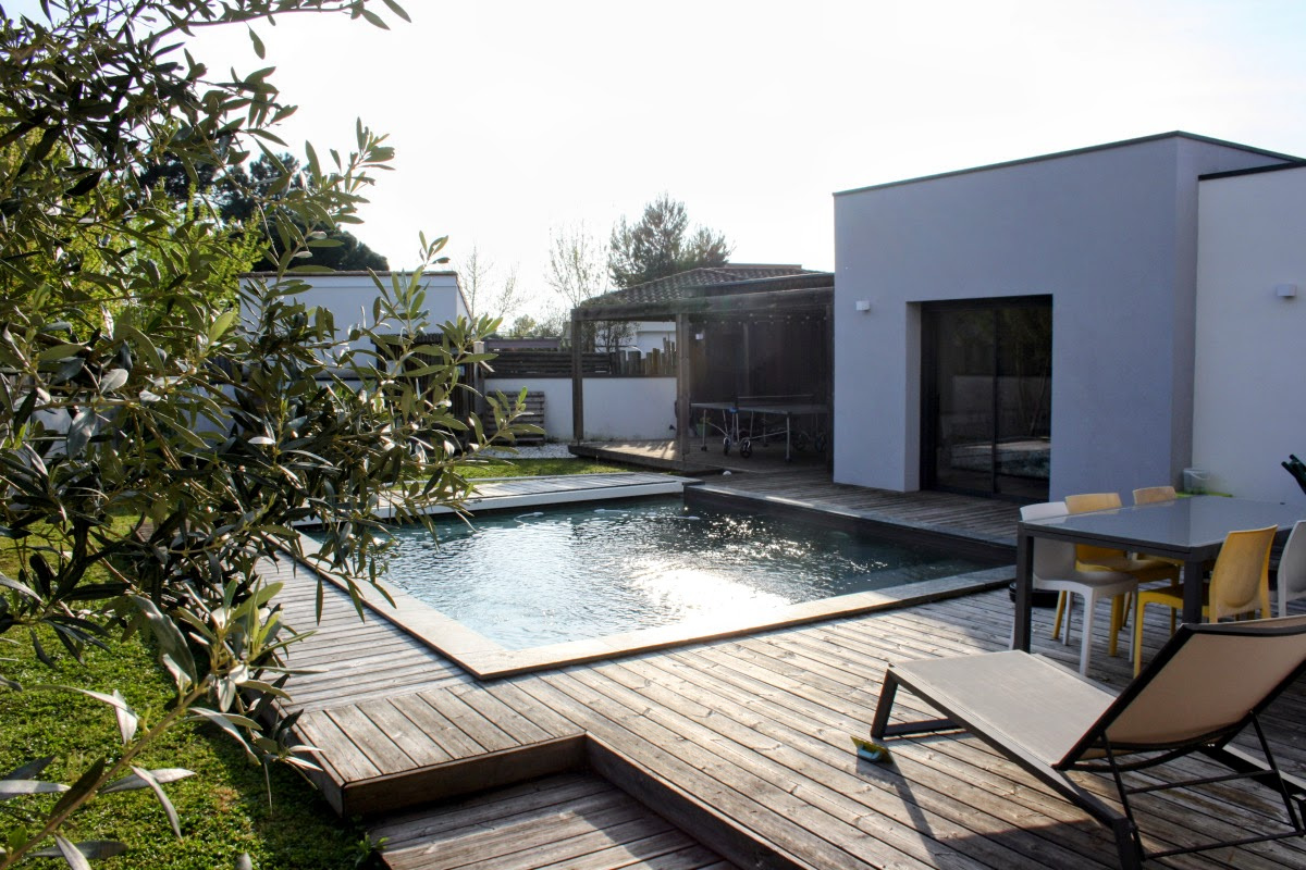 Villa contemporaine avec piscine