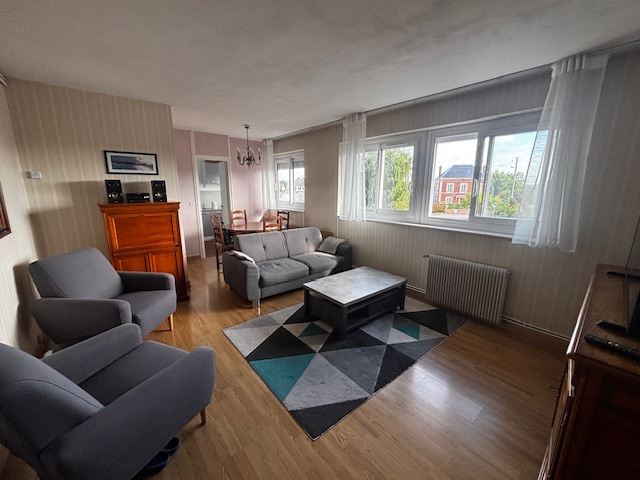 Appartement 2 pièces 46 m² · à Caudebec-lès-Elbeuf · 46 m² · 62 000 €