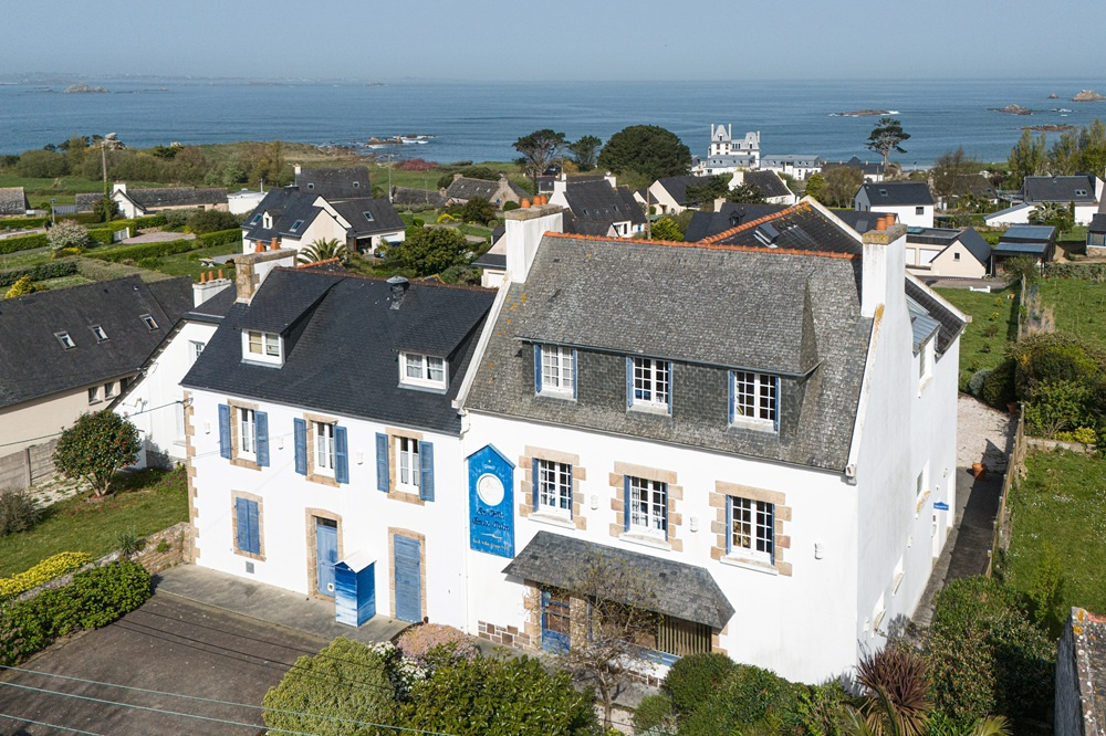 Appartement 600 m² · à Plougasnou · 600 m² · 672 750 €