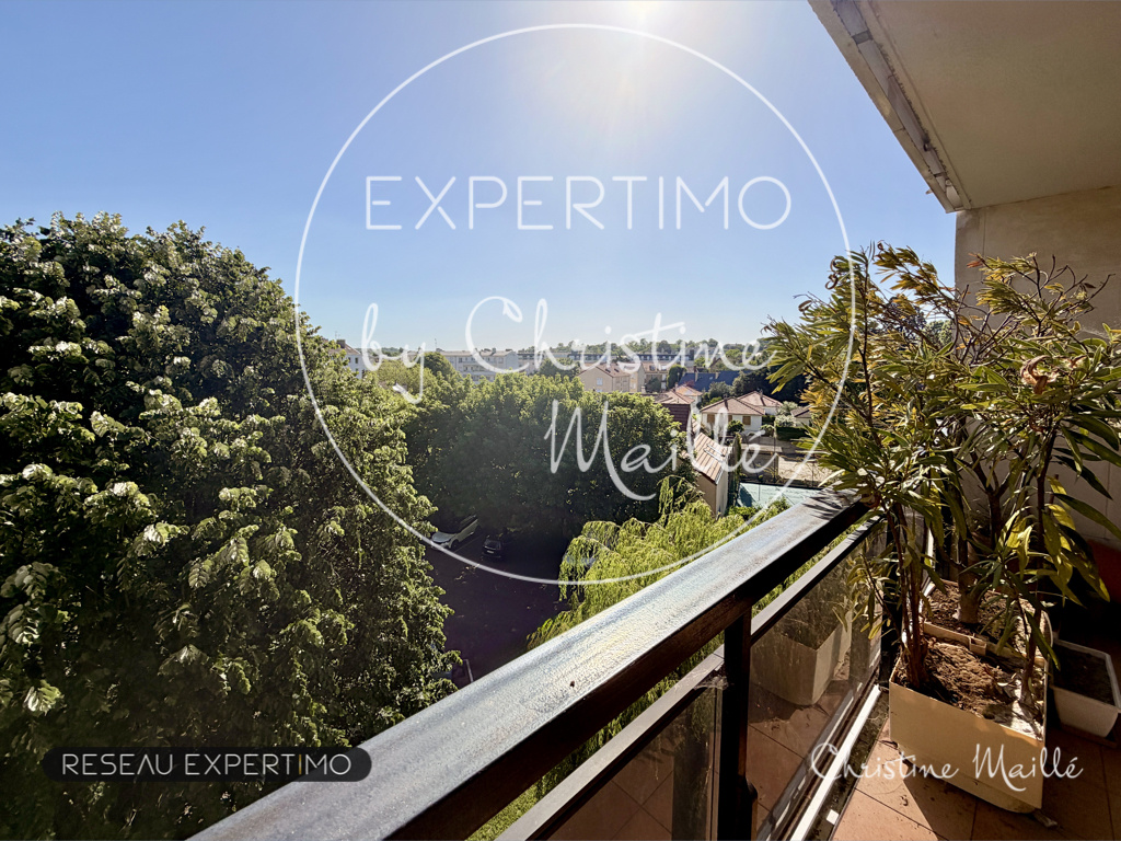 Appartement 106 m² · à Versailles · 106 m² · 546 000 €