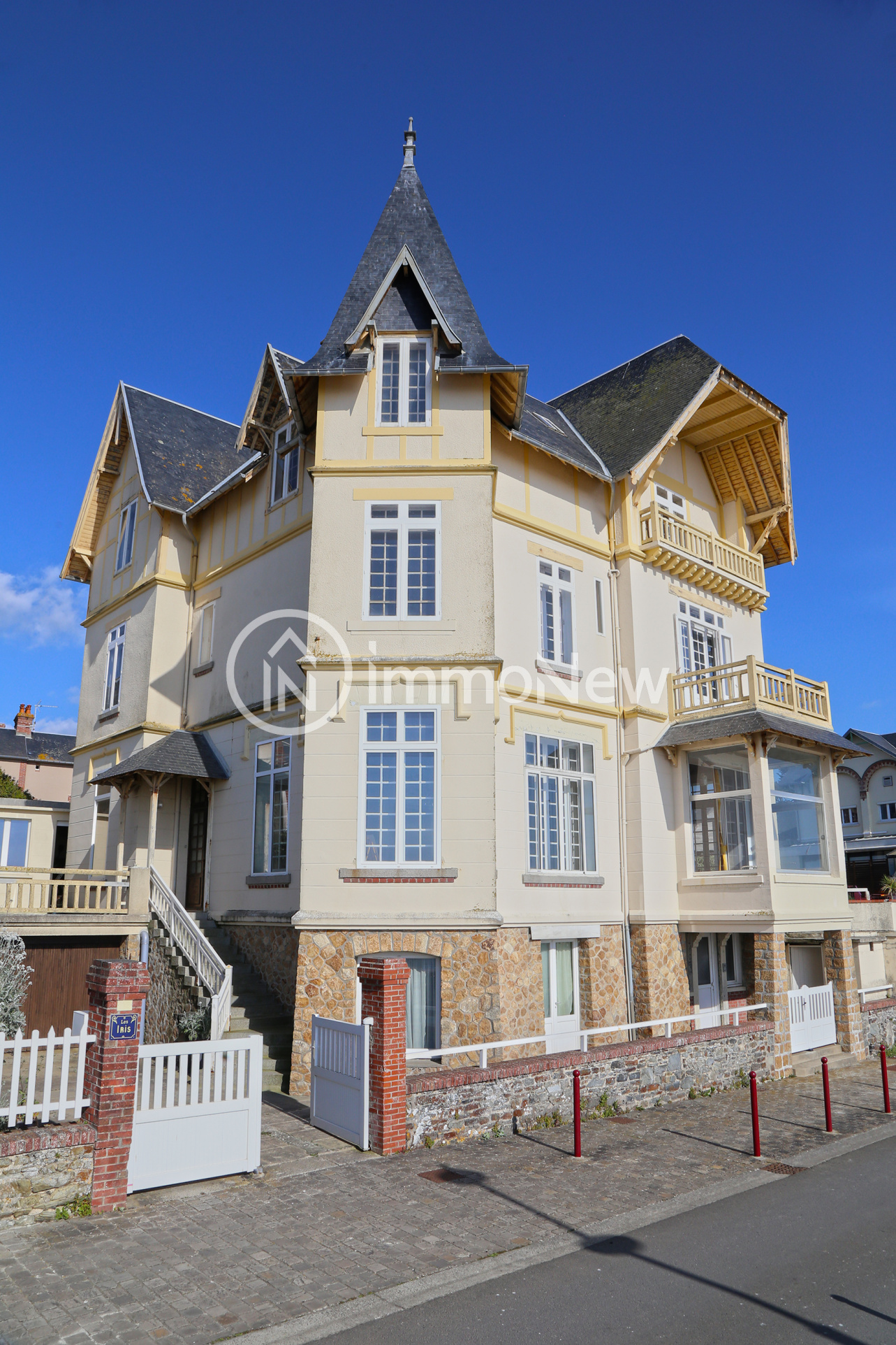 Vente Maison 281m² 11 Pièces à Saint-Pair-sur-Mer (50380) - Réseau Expertimo