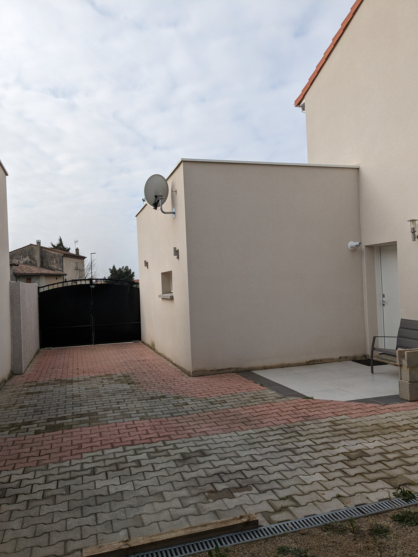 Photo 4