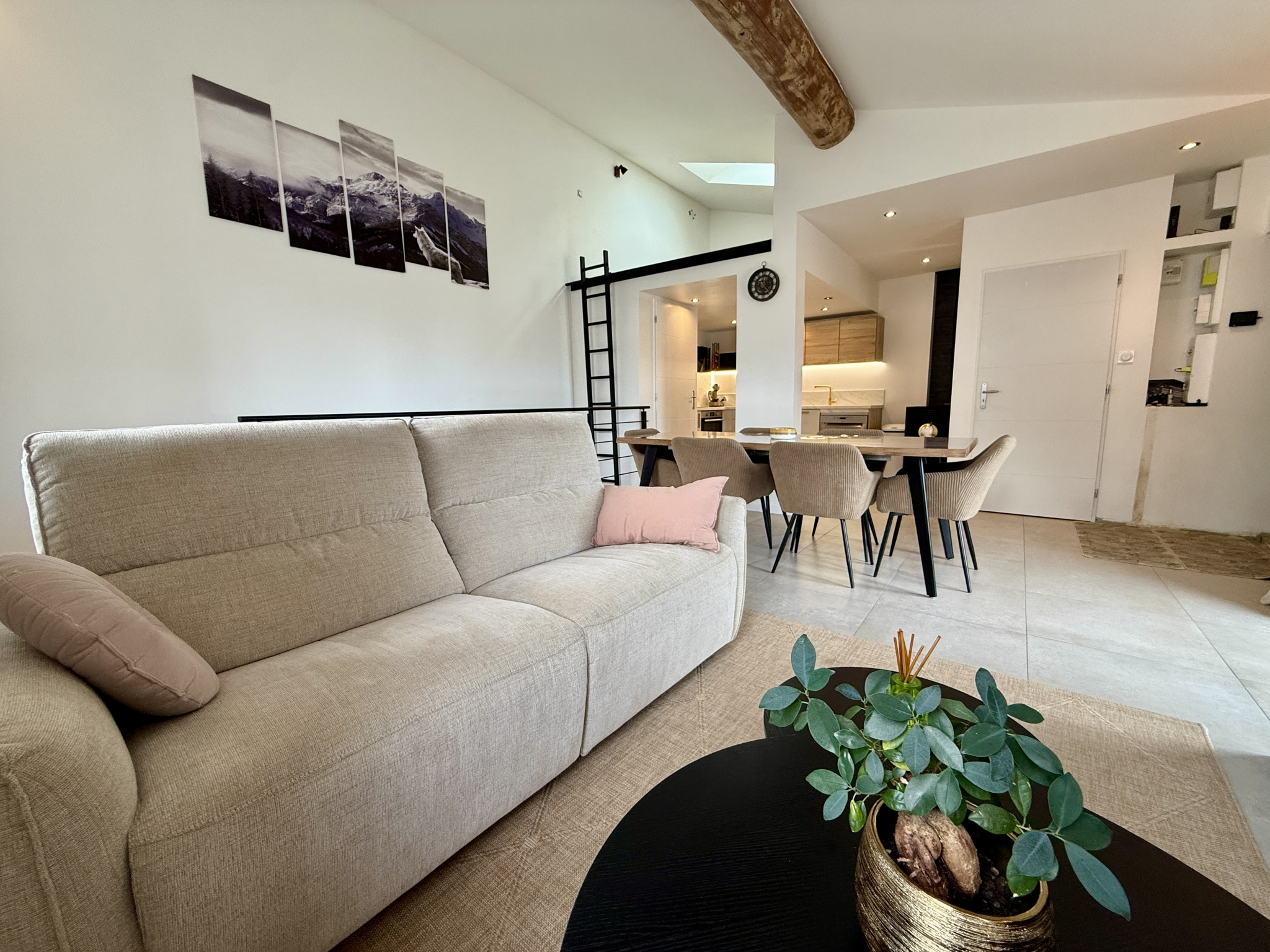 Appartement 90 m² · à Saint-Just-Malmont · 90 m² · 219 000 €