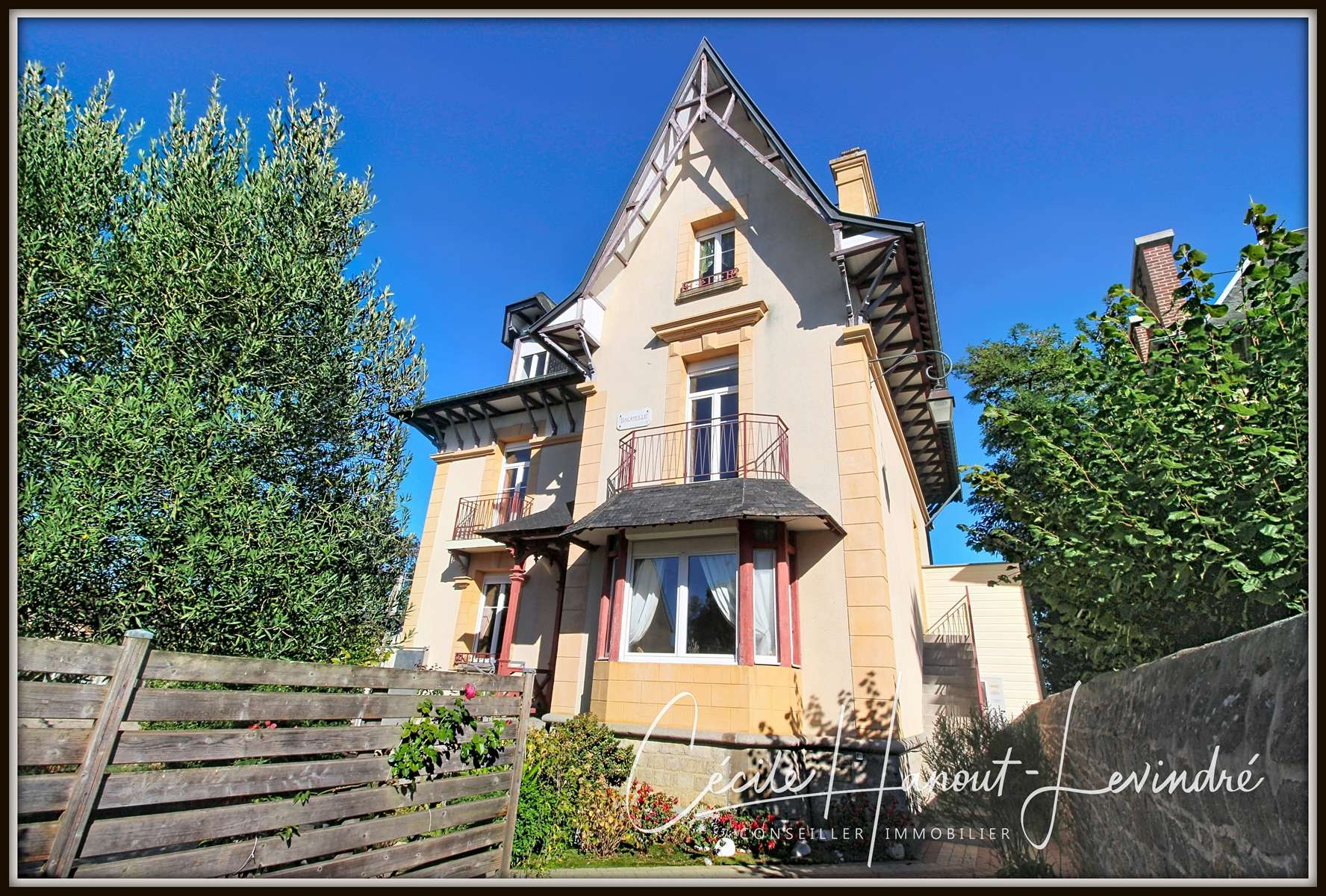 Maison 3 pièces 264 m² · à Pontorson · 264 m² · 449 000 €