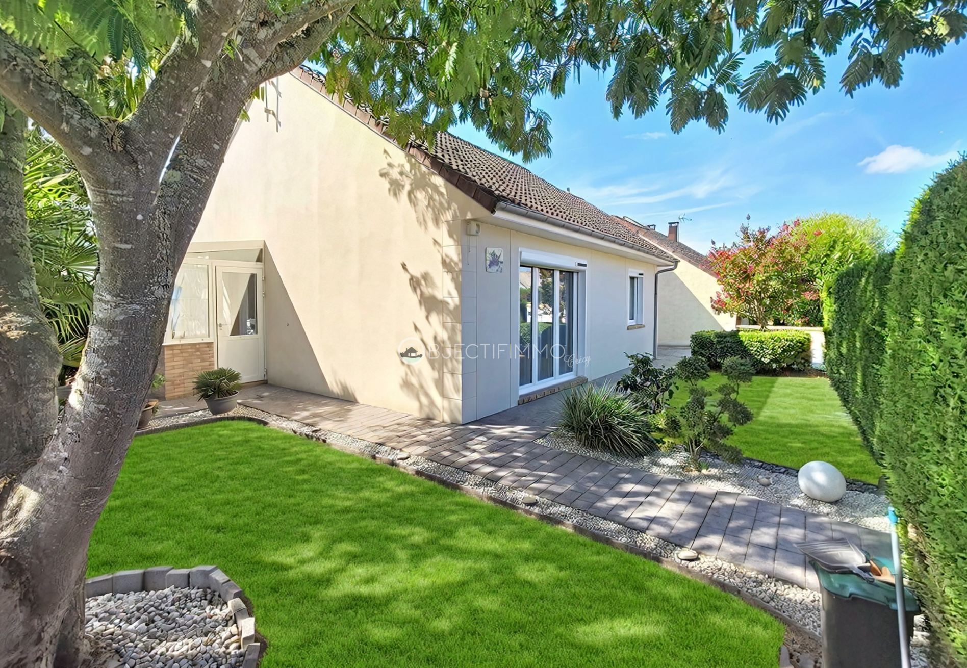 Appartement 100 m² · à Fontenay-Trésigny · 100 m² · 349 000 €