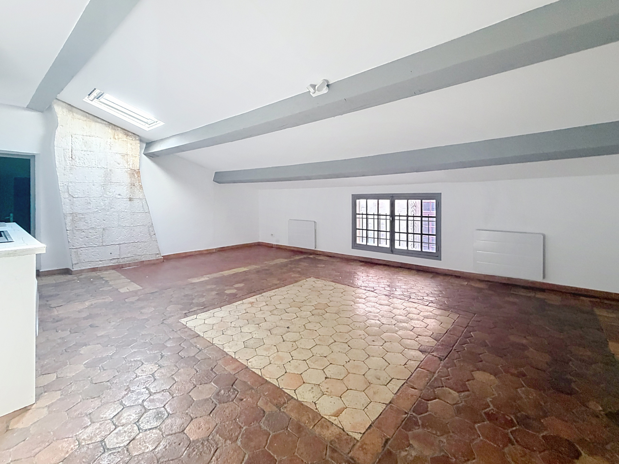Appartement 64 m² · à Beaucaire · 64 m² · 79 000 €