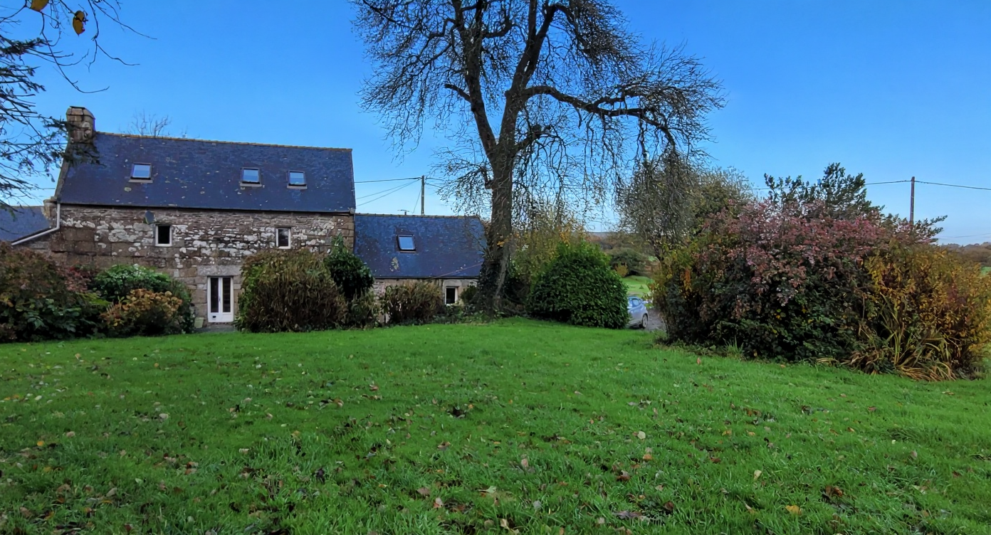 Maison 5 pièces 112 m² · à Kergrist-Moëlou · 112 m² · 235 000 €