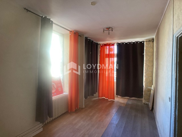 Appartement 96 m² · à Mareuil-sur-Arnon · 96 m² · 55 000 €