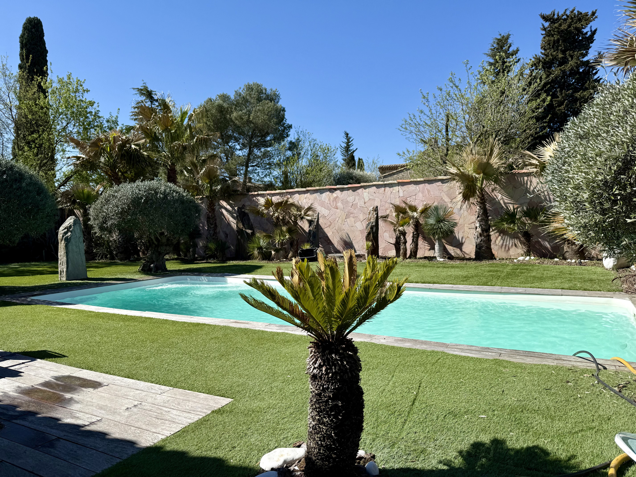 Magnifique villa de 160m2, garage 40m2,sur terrain de 700m2 - Image 1