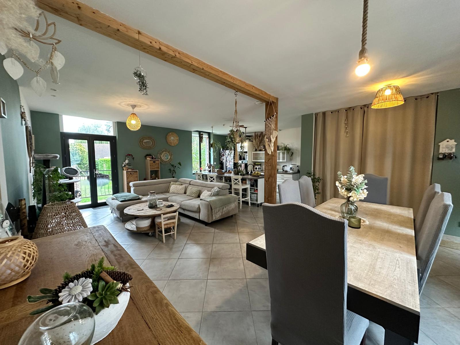 Maison 4 pièces 94 m² · à Pont-l'Évêque · 94 m² · 180 000 €