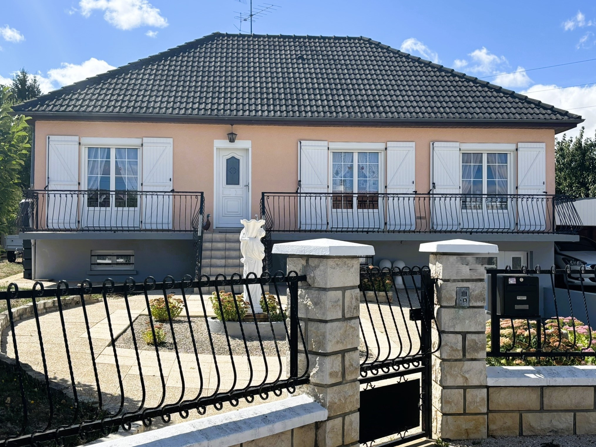 Appartement 136 m² · à Courtenay · 136 m² · 262 500 €