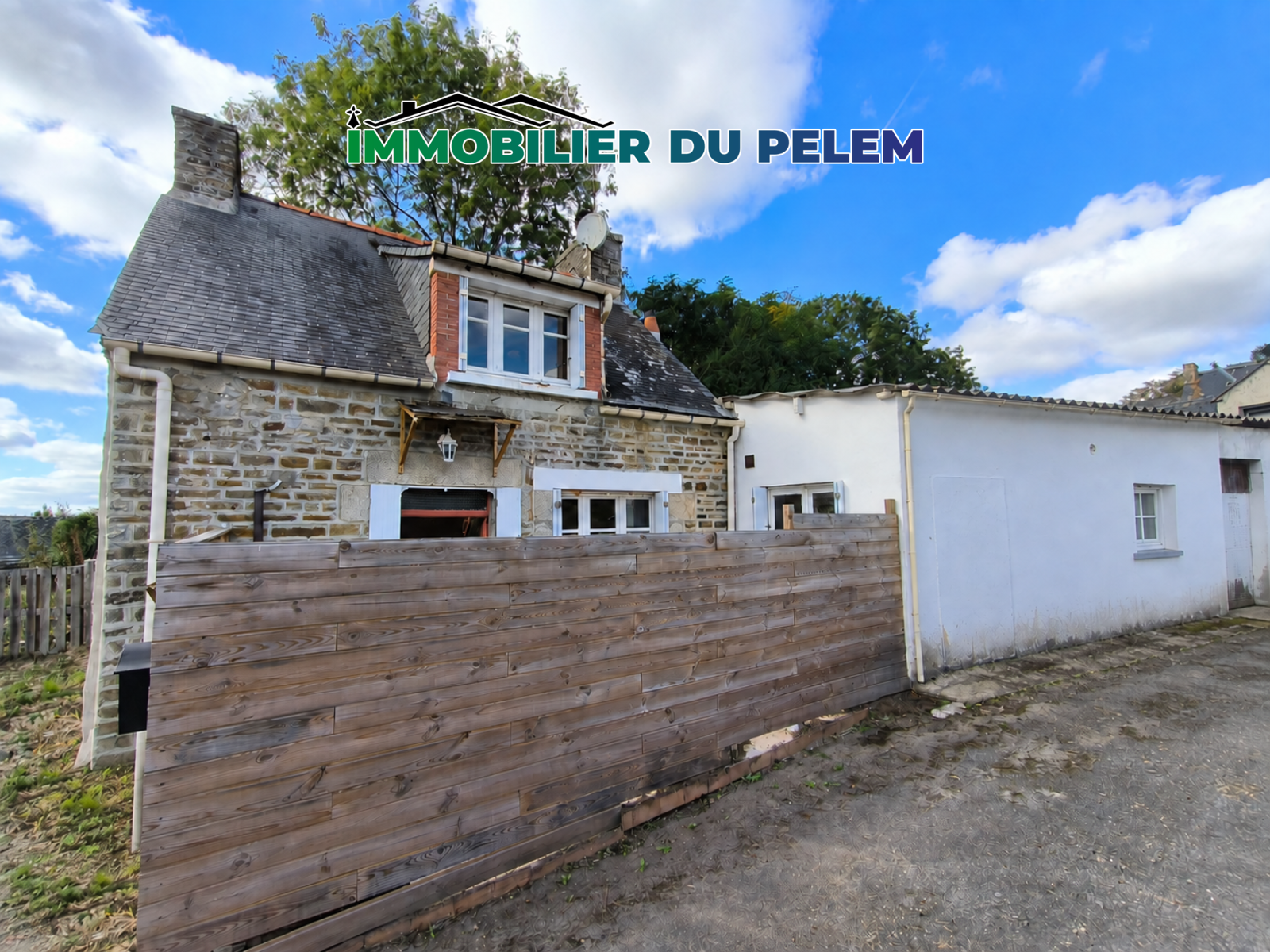 Appartement 60 m² · à Duault · 60 m² · 30 000 €