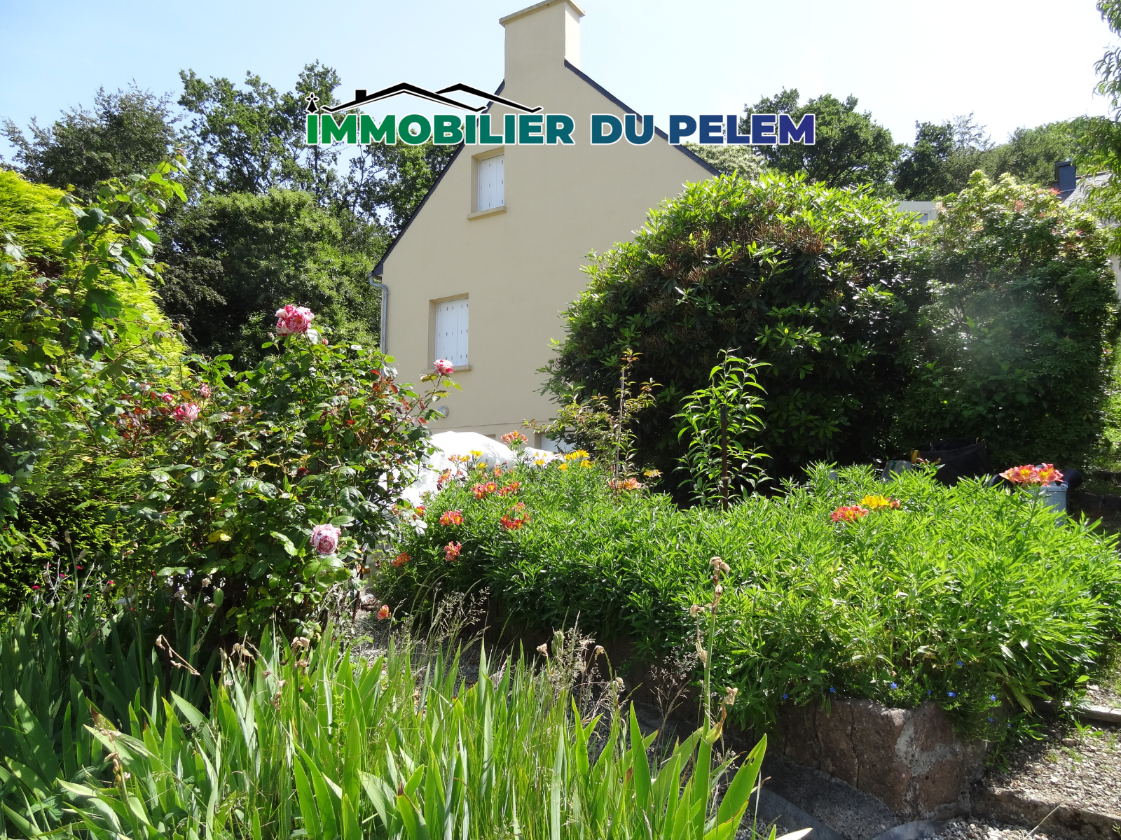 Appartement 92 m² · à Rostrenen · 92 m² · 140 000 €