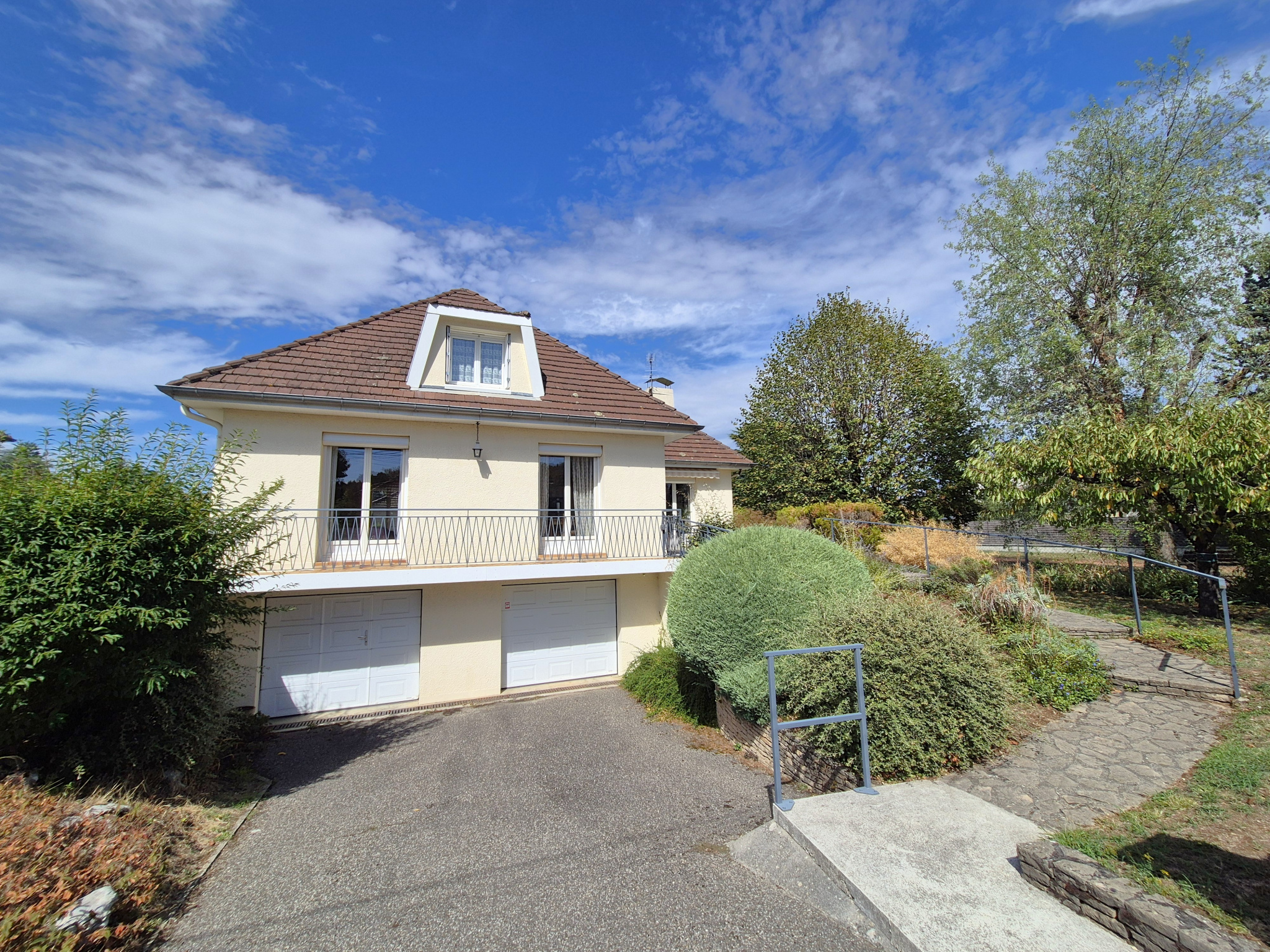 Appartement 159 m² · à Meyzieu · 159 m² · 520 000 €