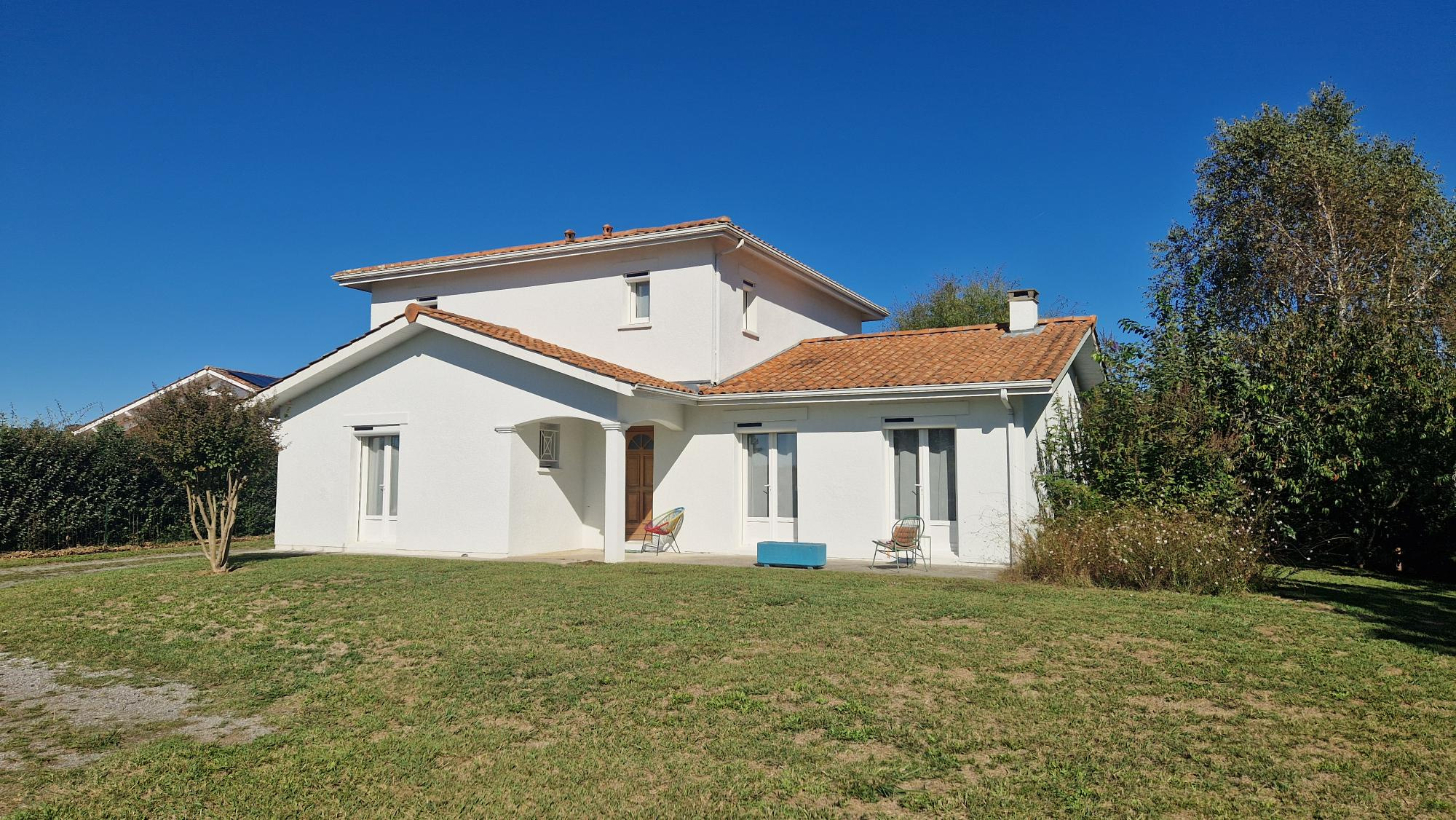 Maison 162 m² · à Saint-Martin-de-Hinx · 162 m² · 460 000 €