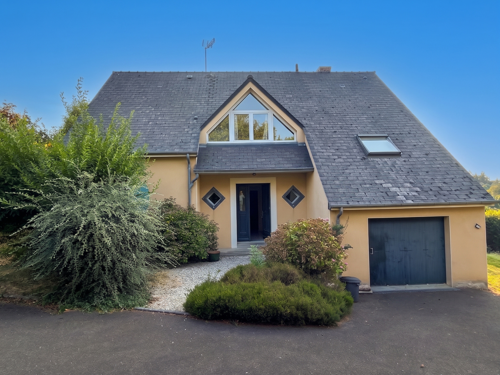 Appartement 156 m² · à Saint-Berthevin · 156 m² · 332 800 €