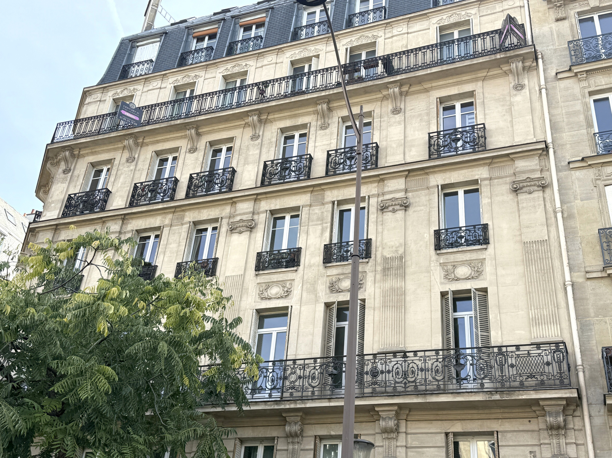 3 pièces 58 m² · à Paris · 58 m² · 116 000 €