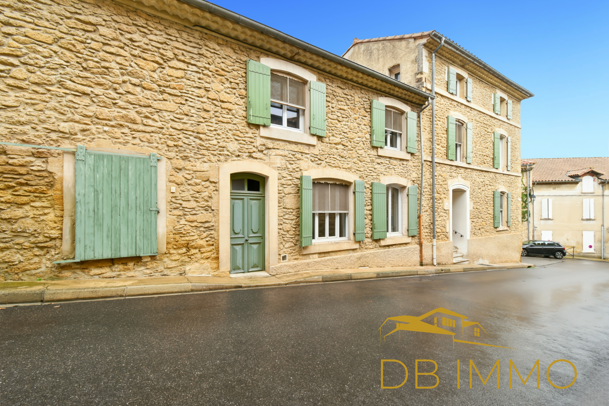 Immeuble 186 m² · à Châteauneuf-du-Pape · 186 m² · 320 000 €