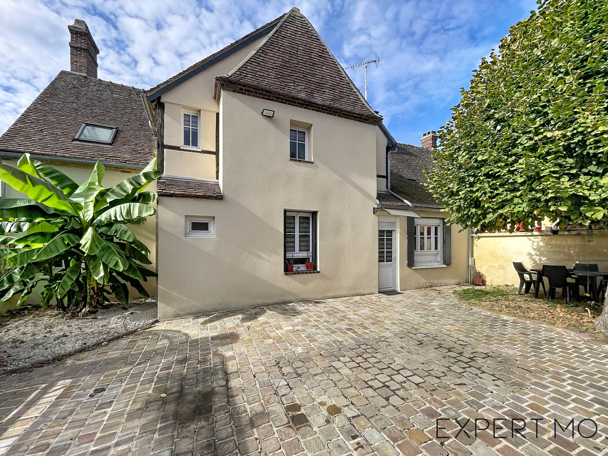 Maison 6 pièces 131 m² · à Maillebois · 131 m² · 260 000 €